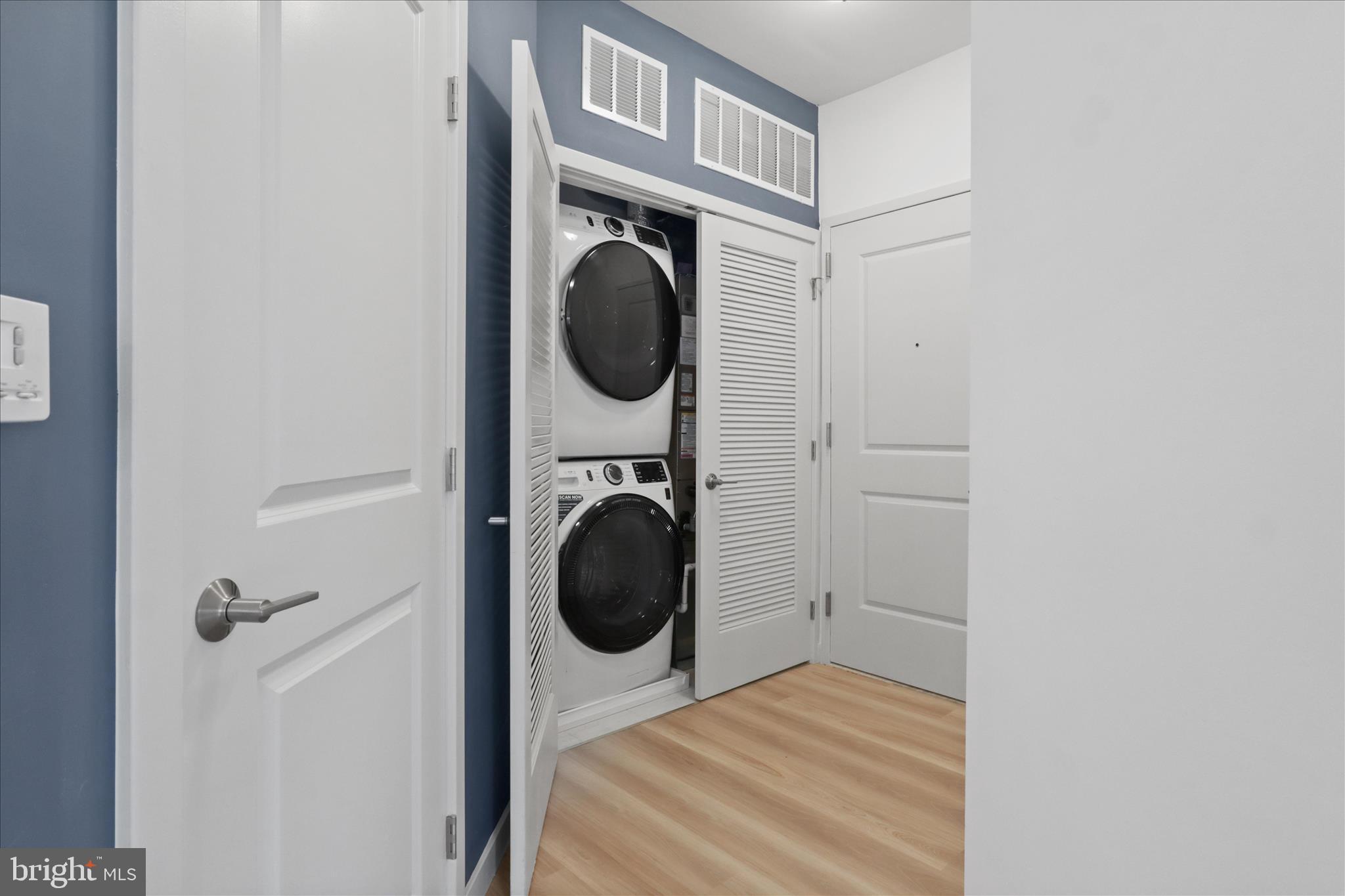 BOULEVARD VI TOWNS - Residential