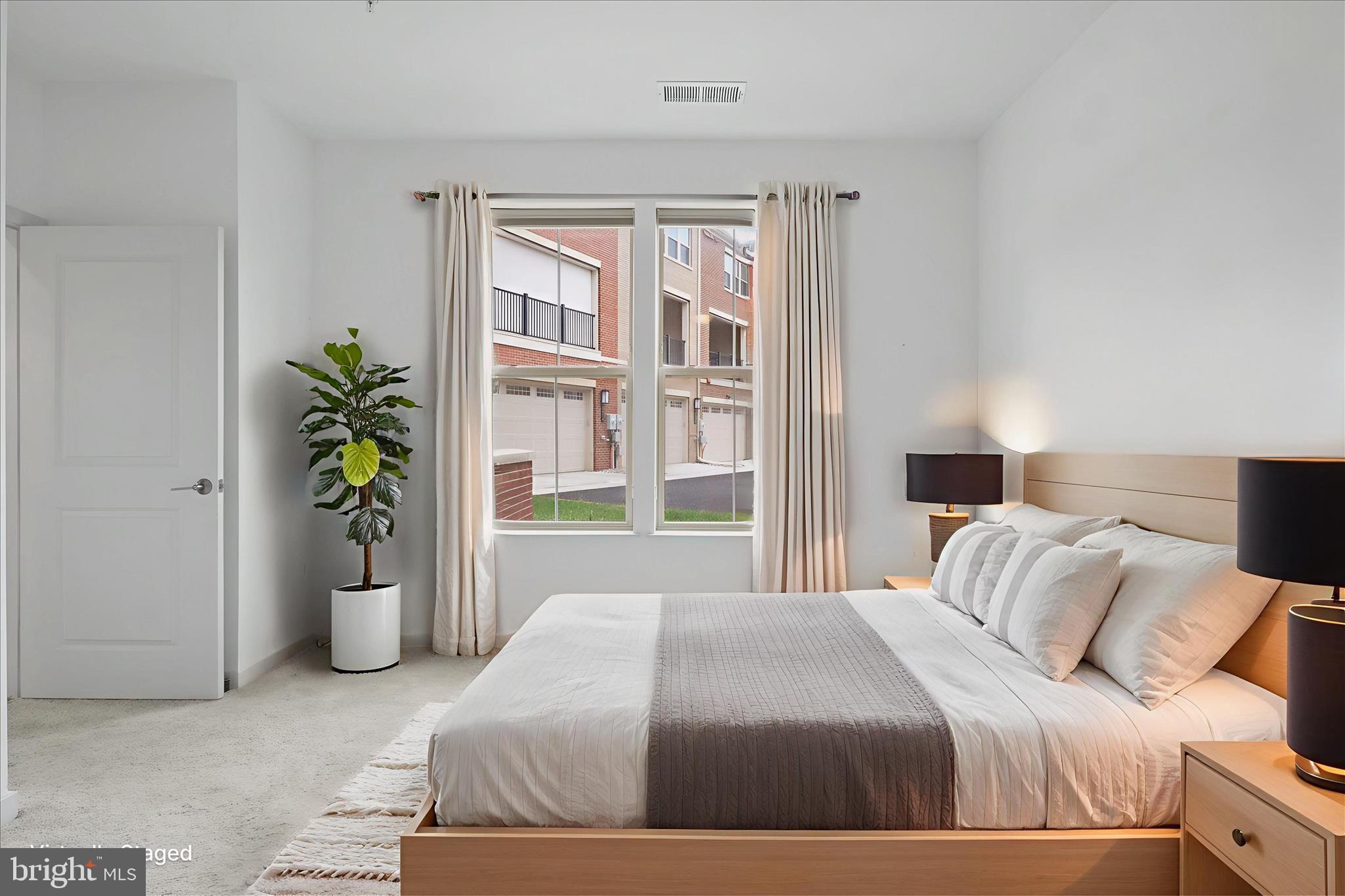 BOULEVARD VI TOWNS - Residential