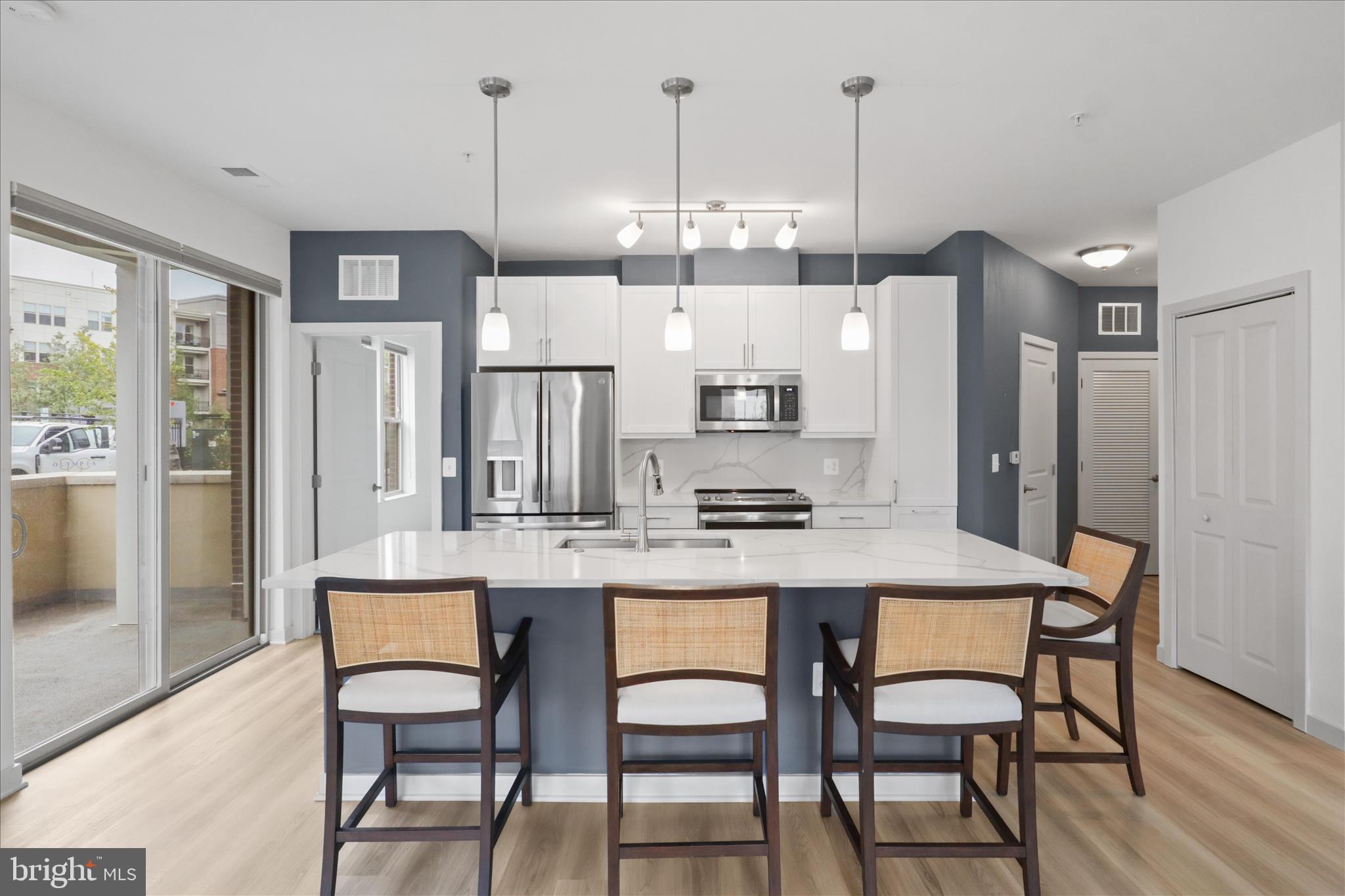 BOULEVARD VI TOWNS - Residential