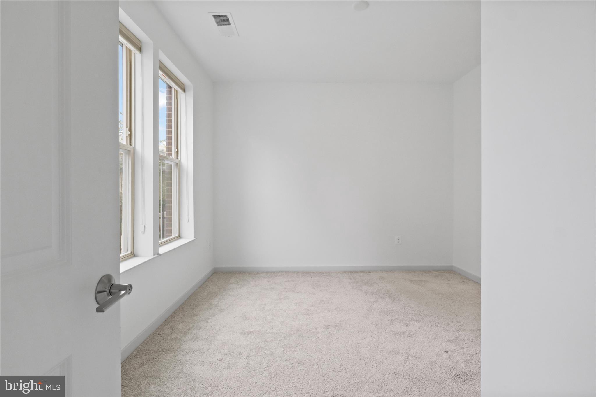 BOULEVARD VI TOWNS - Residential