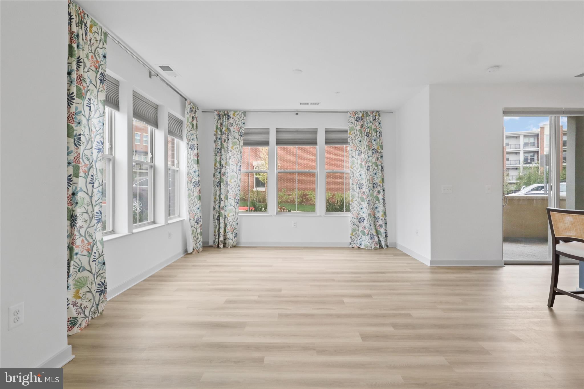 BOULEVARD VI TOWNS - Residential