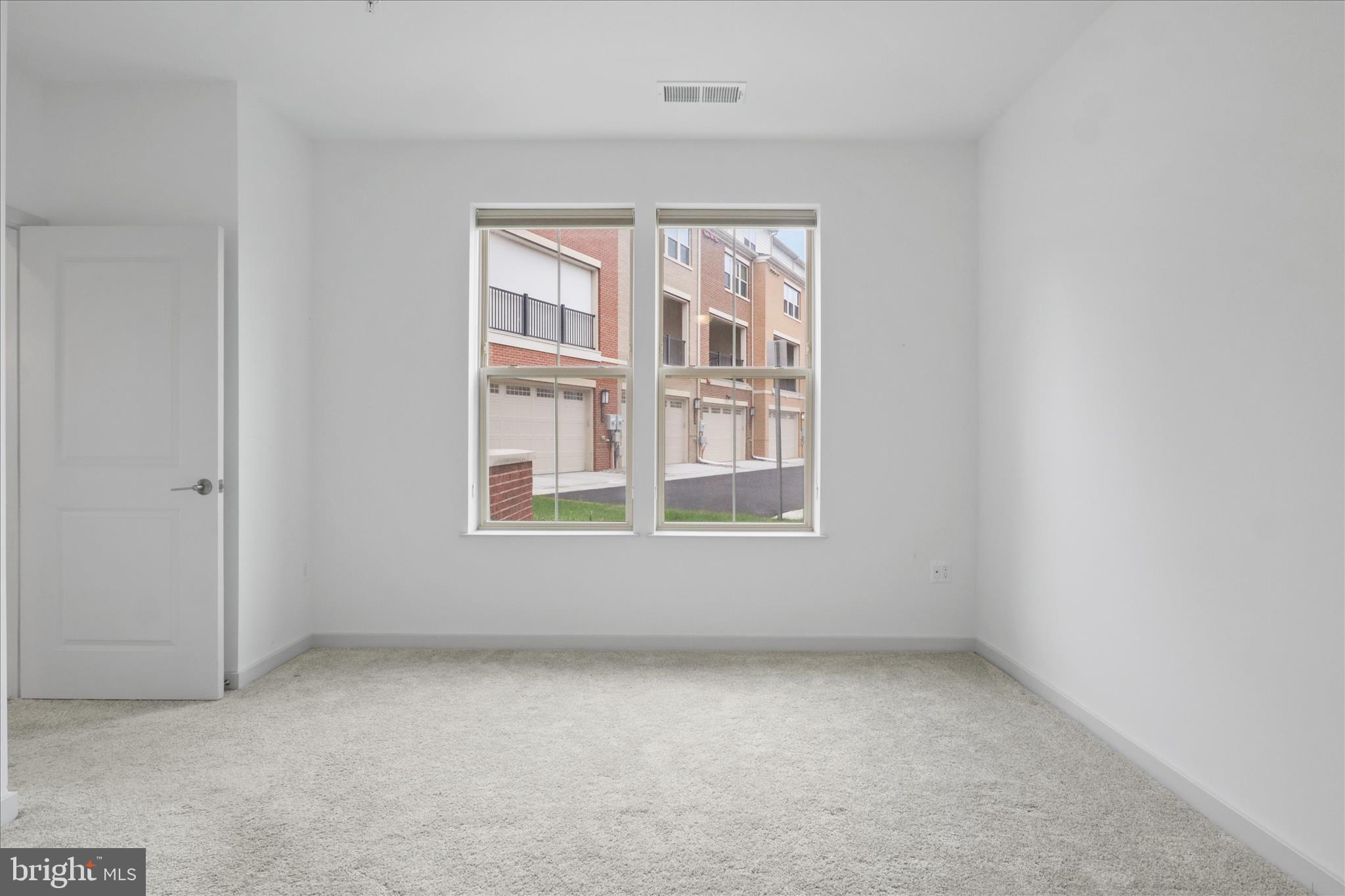 BOULEVARD VI TOWNS - Residential