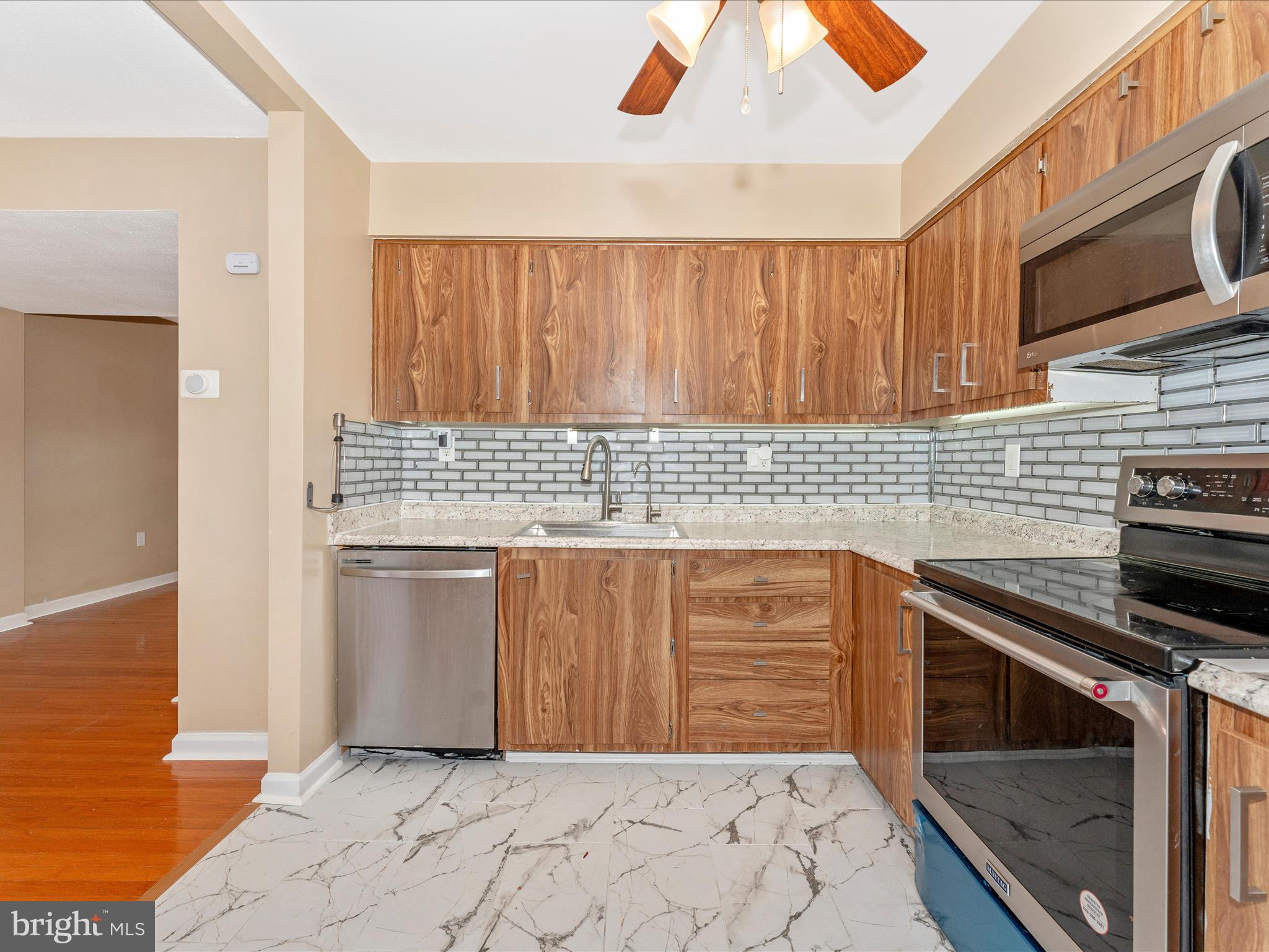 DREXEL WOODS - Residential