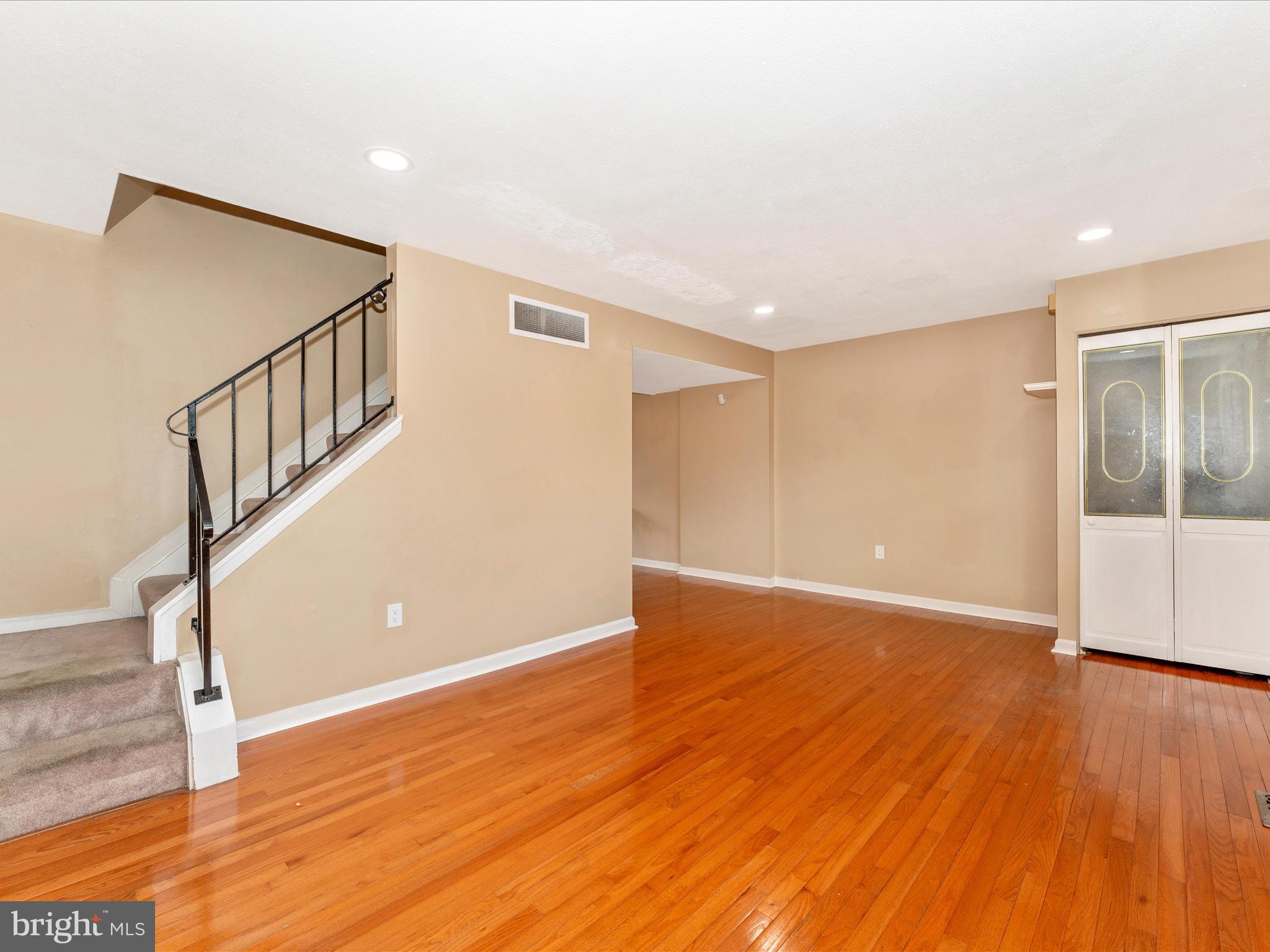 DREXEL WOODS - Residential