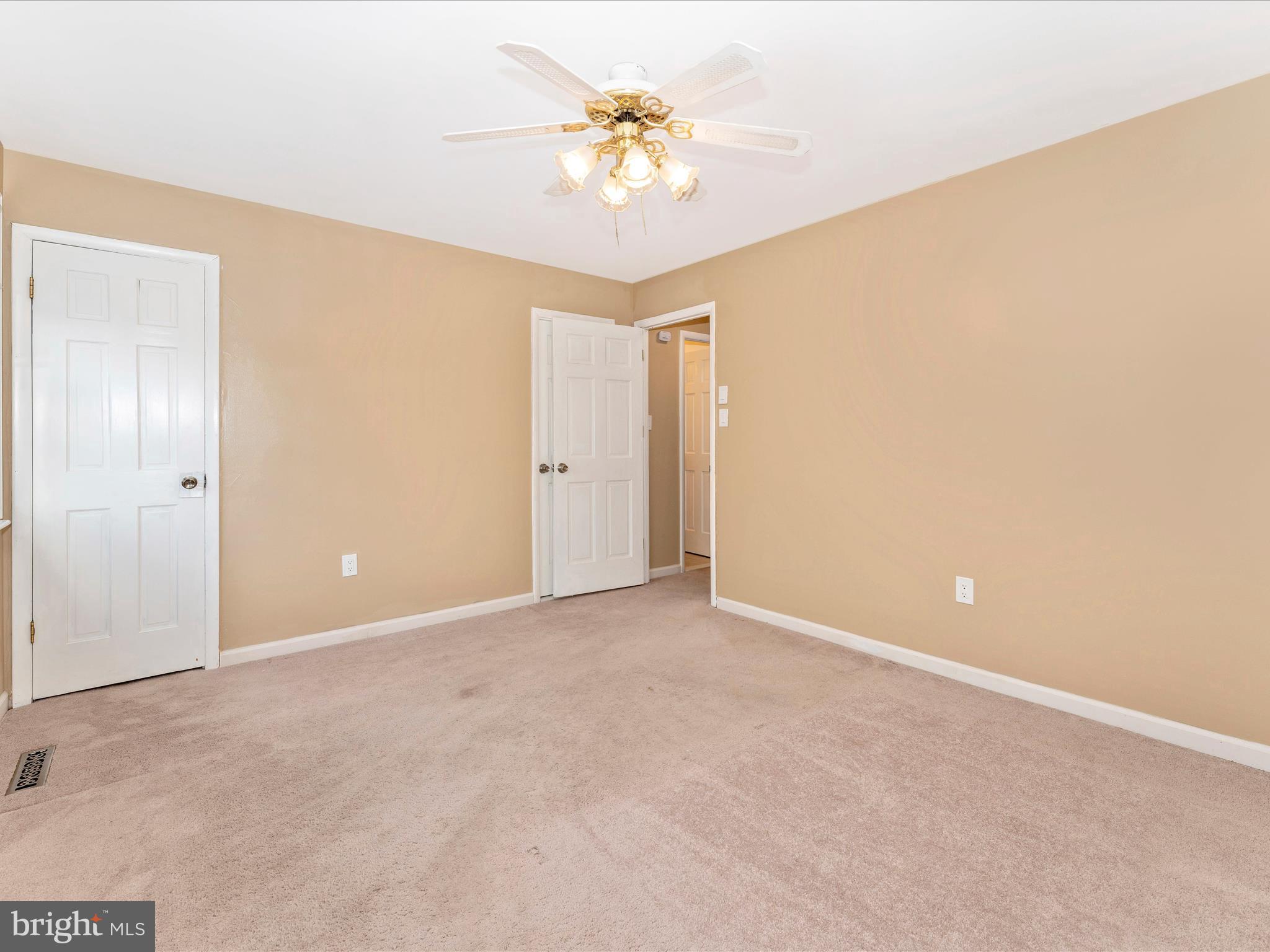 DREXEL WOODS - Residential