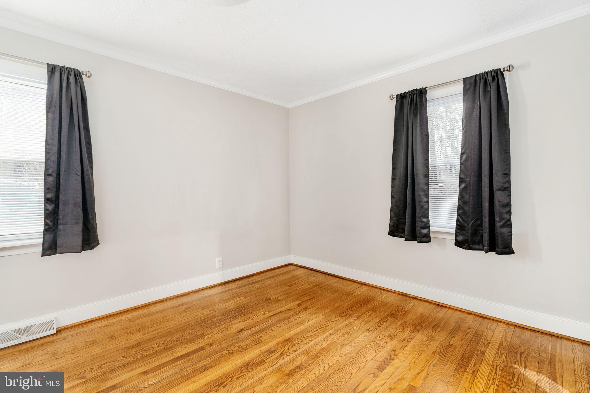 BEVERLY HILLS - Residential