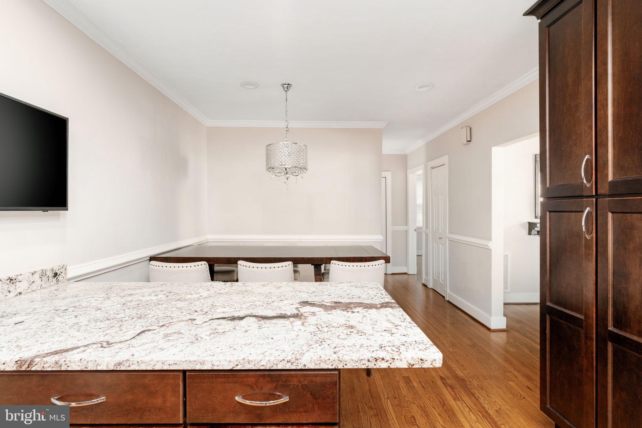 BEVERLY HILLS - Residential