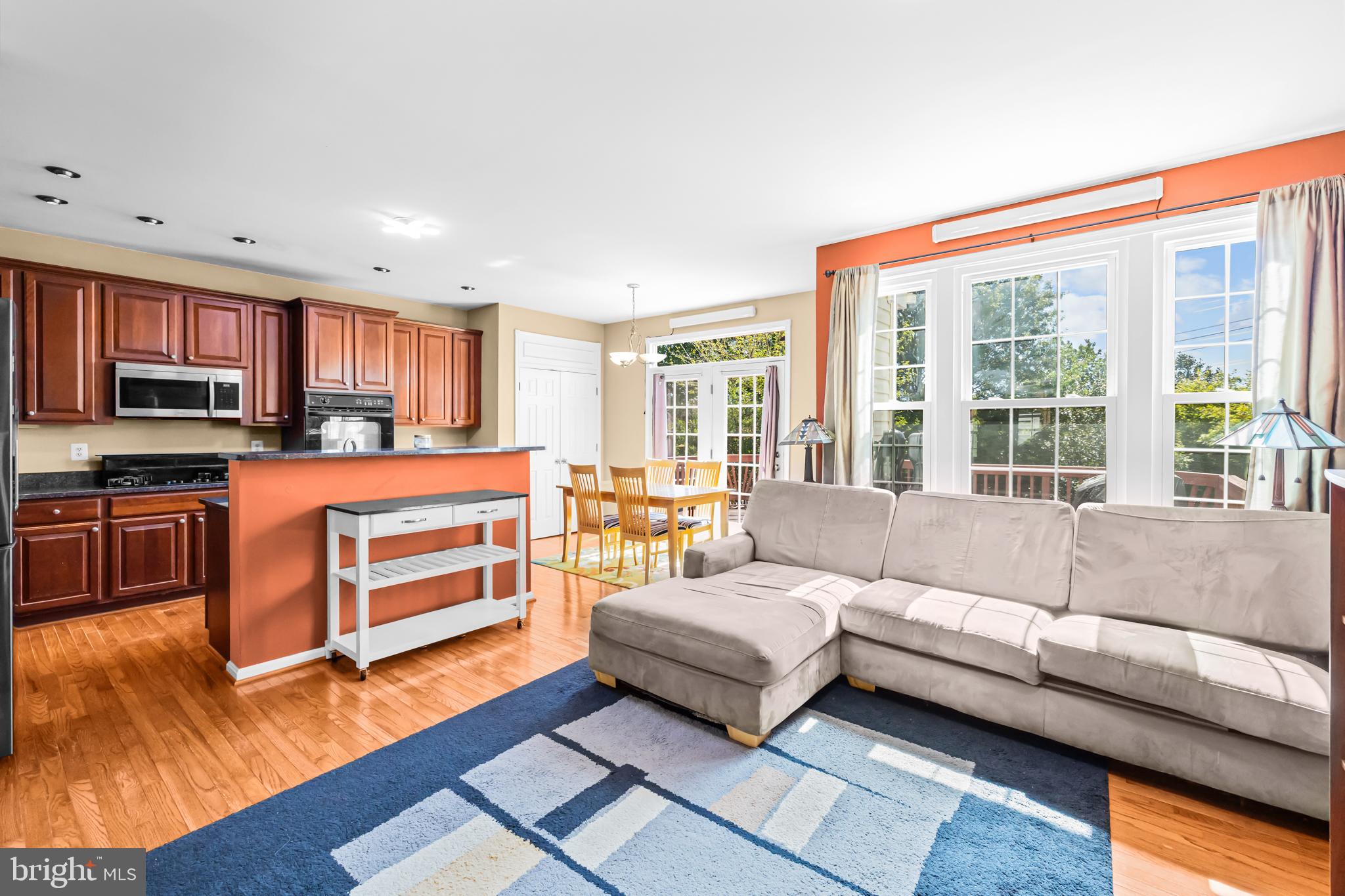 POTOMAC STATION - Residential