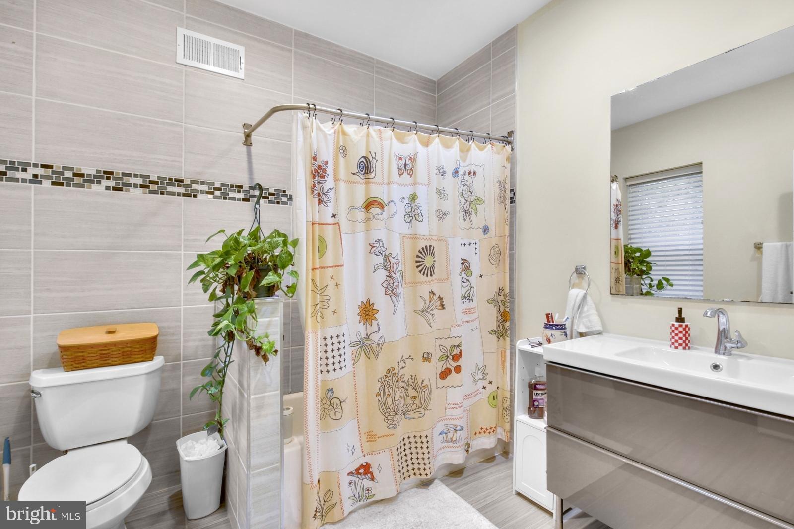 FRANCISVILLE - Residential Lease