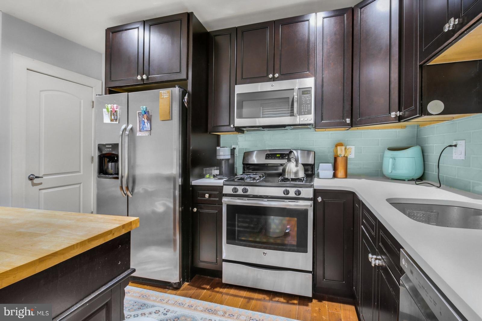 FRANCISVILLE - Residential Lease