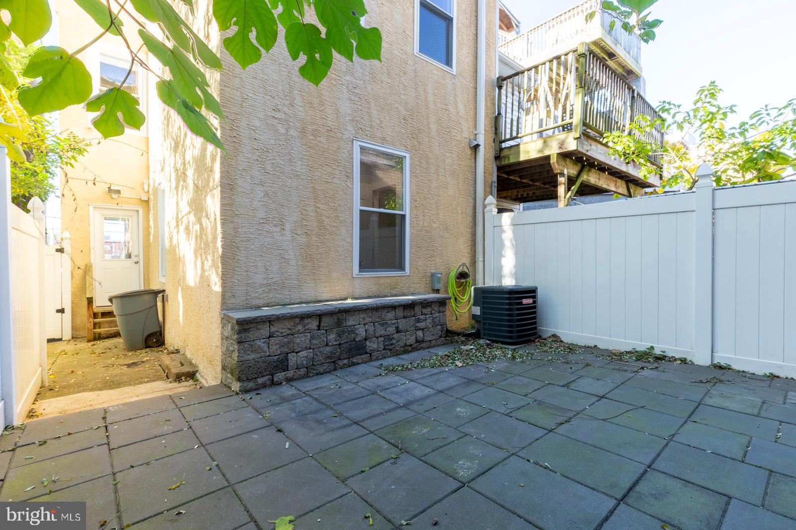 FRANCISVILLE - Residential Lease