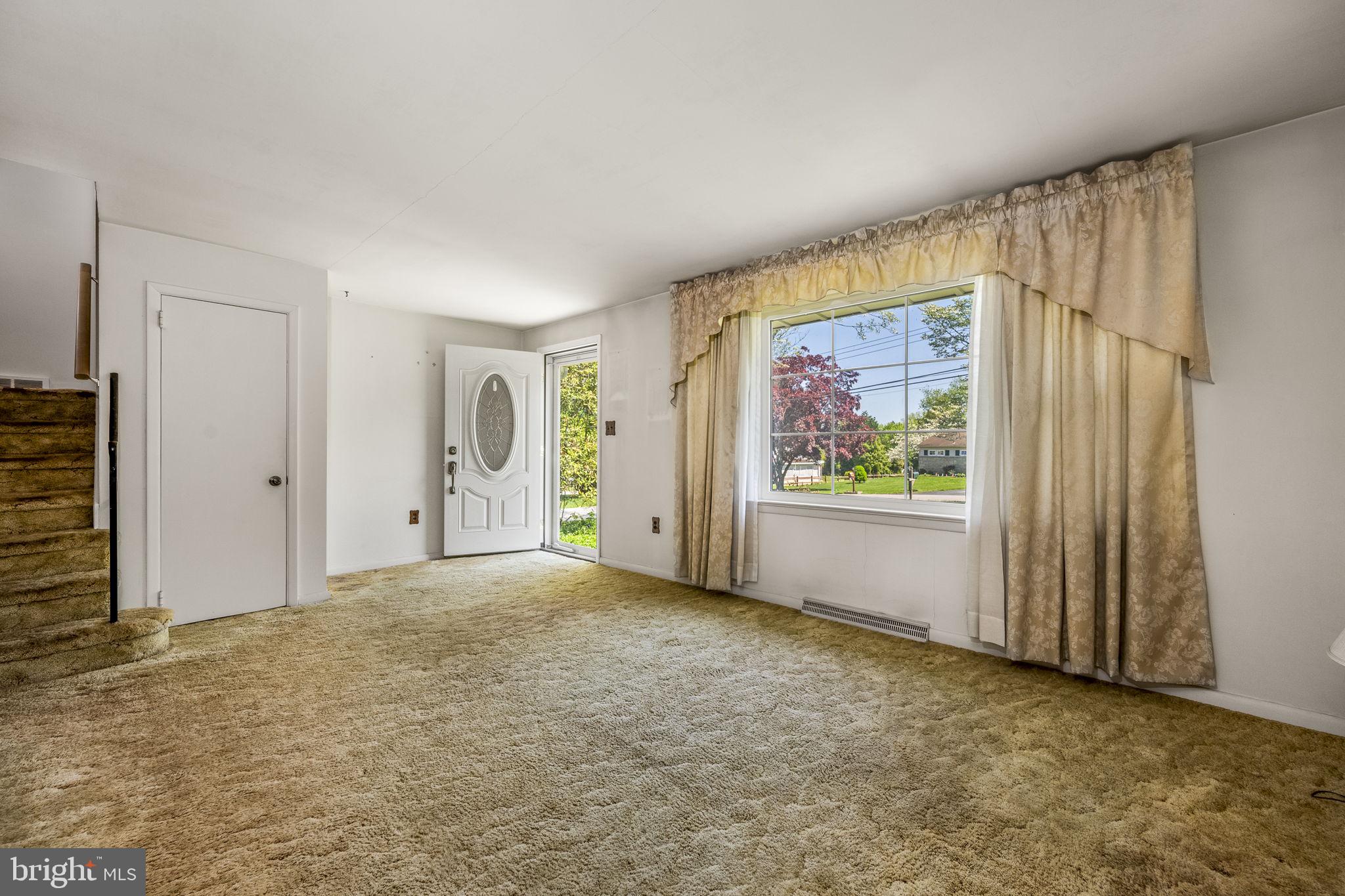 OAK HILL - Residential