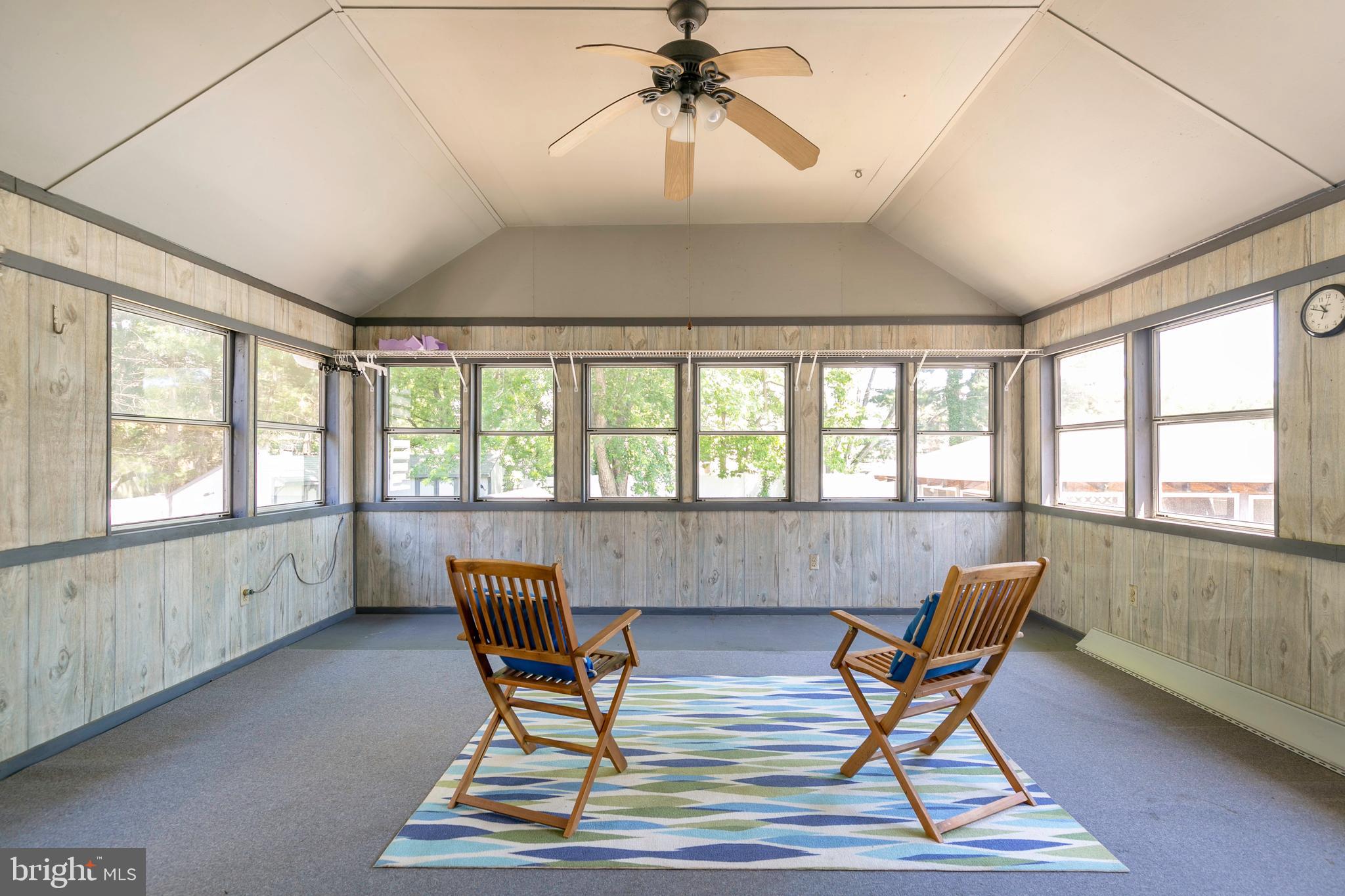 LONGVIEW ON MAGOTHY - Residential