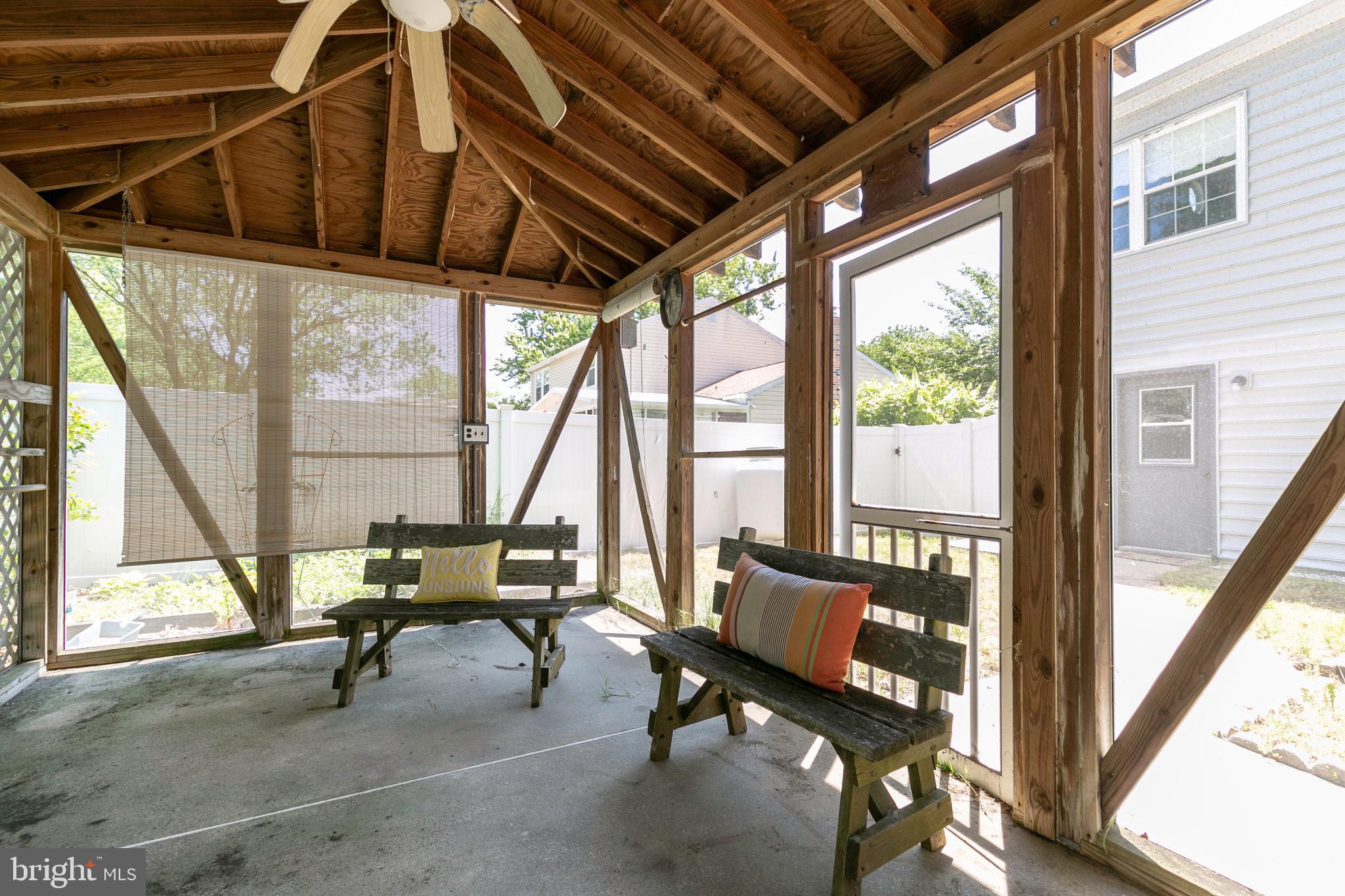 LONGVIEW ON MAGOTHY - Residential