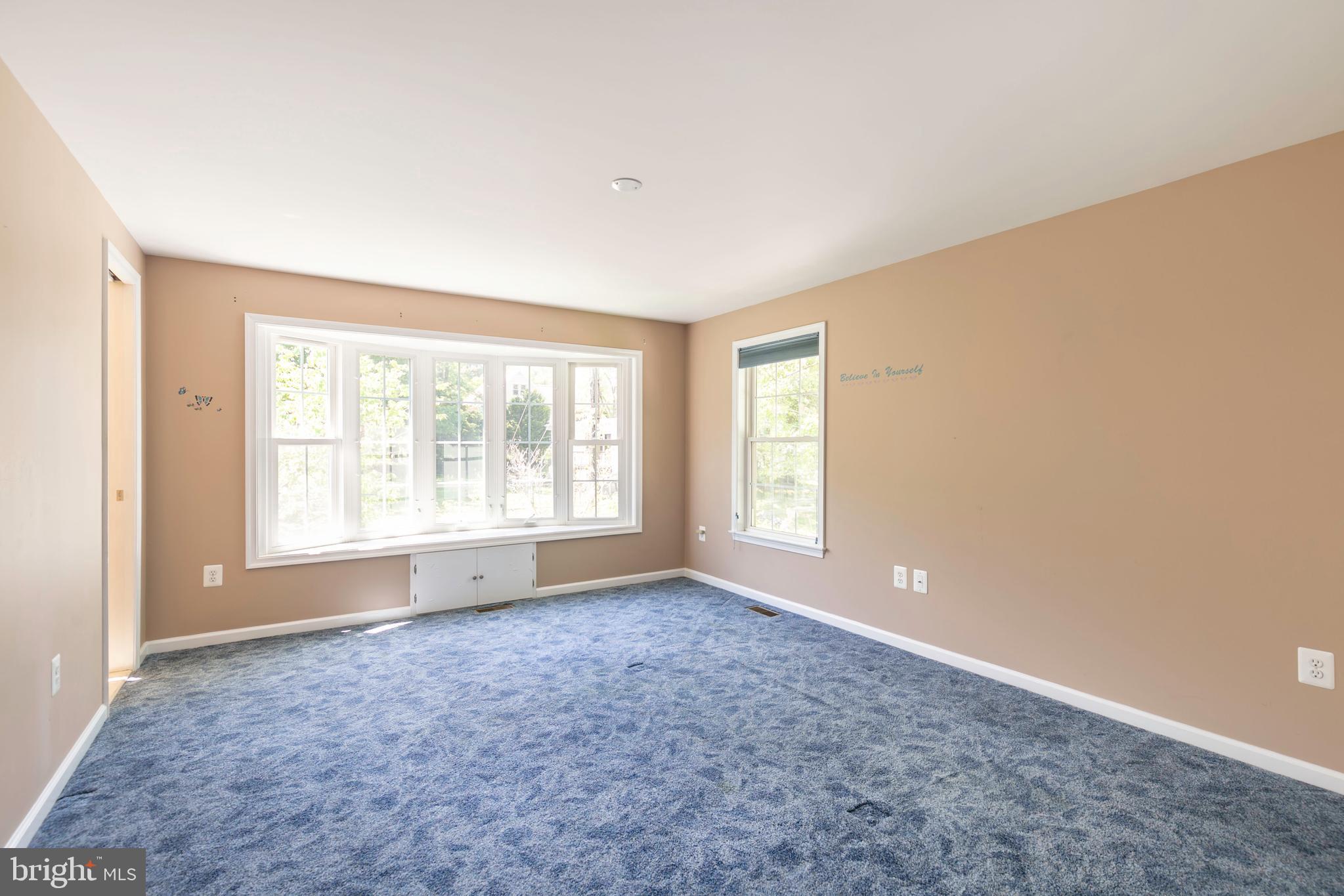 LONGVIEW ON MAGOTHY - Residential