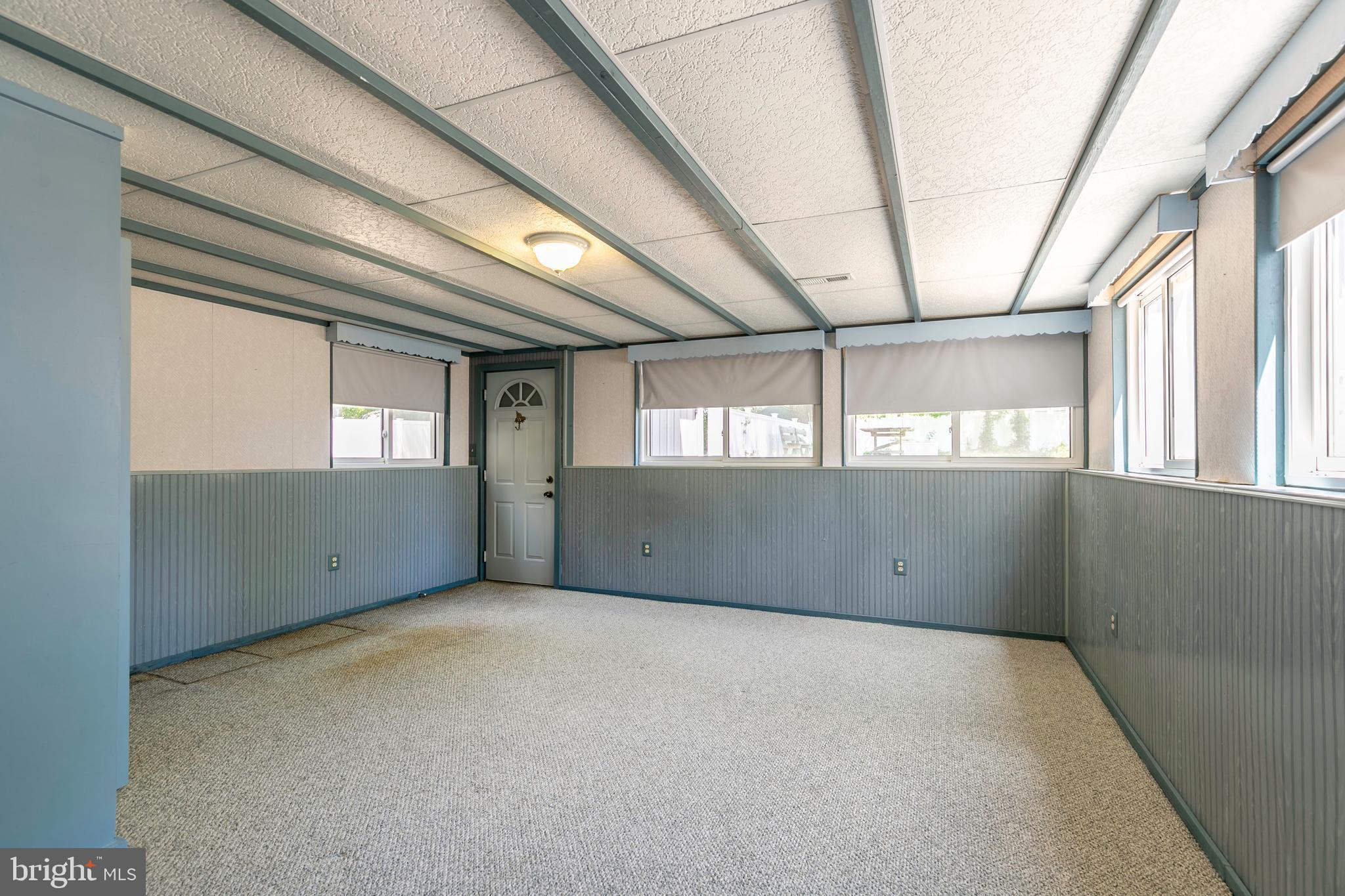 LONGVIEW ON MAGOTHY - Residential