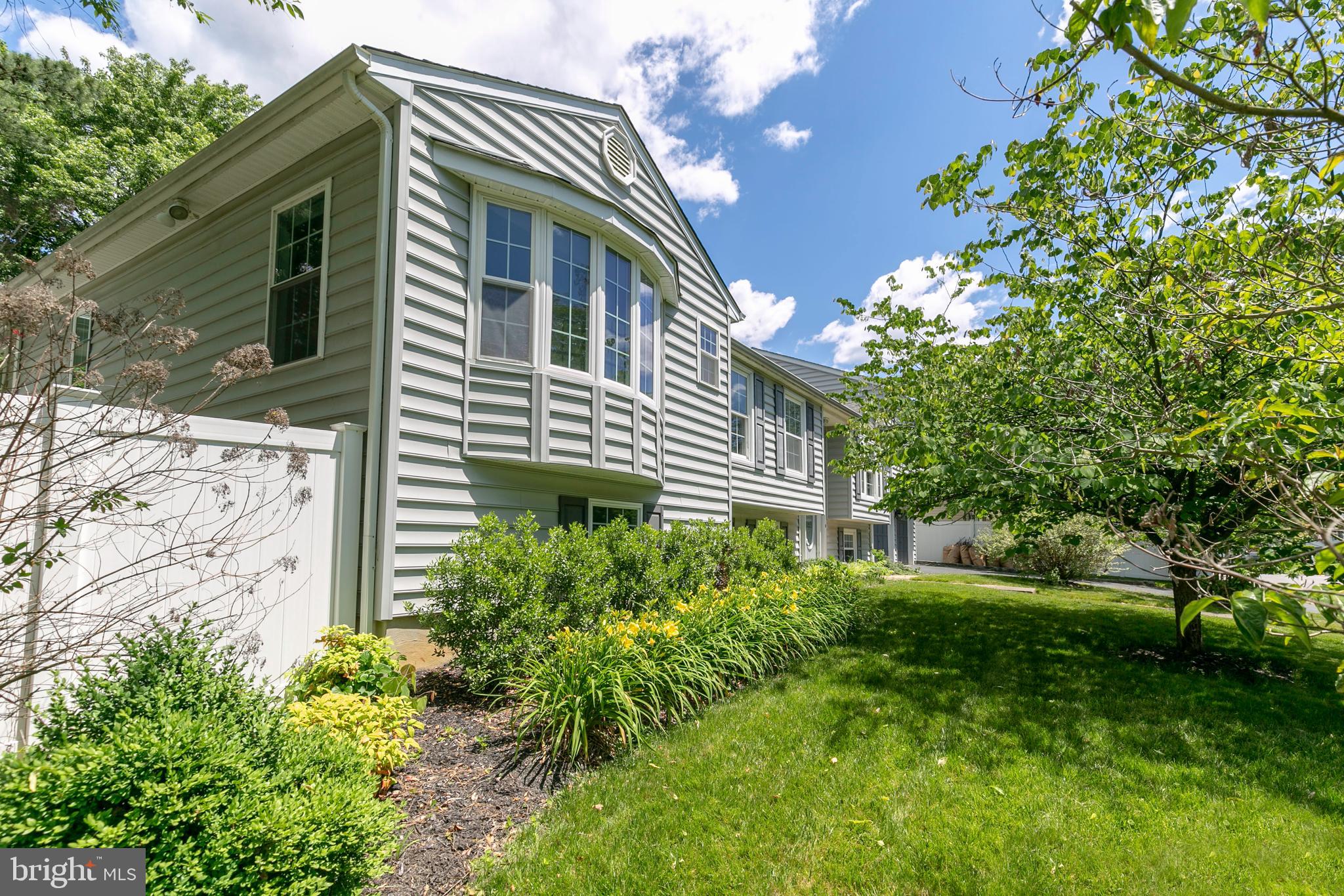 LONGVIEW ON MAGOTHY - Residential