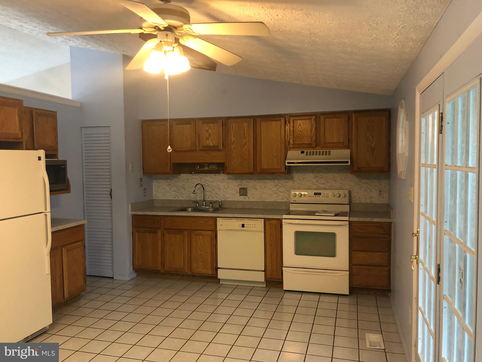 LONGVIEW ON MAGOTHY - Residential