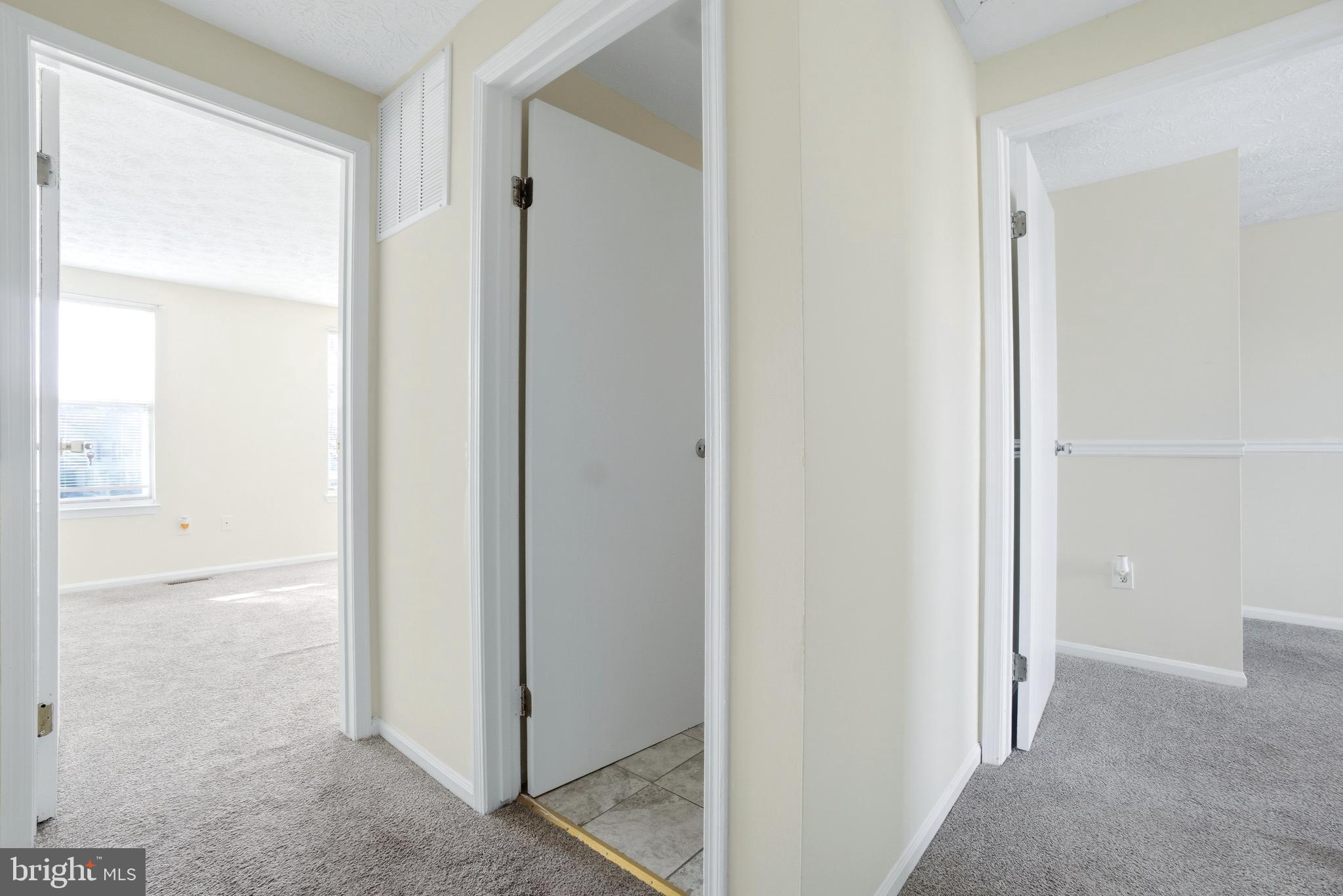 OAK POND - Residential