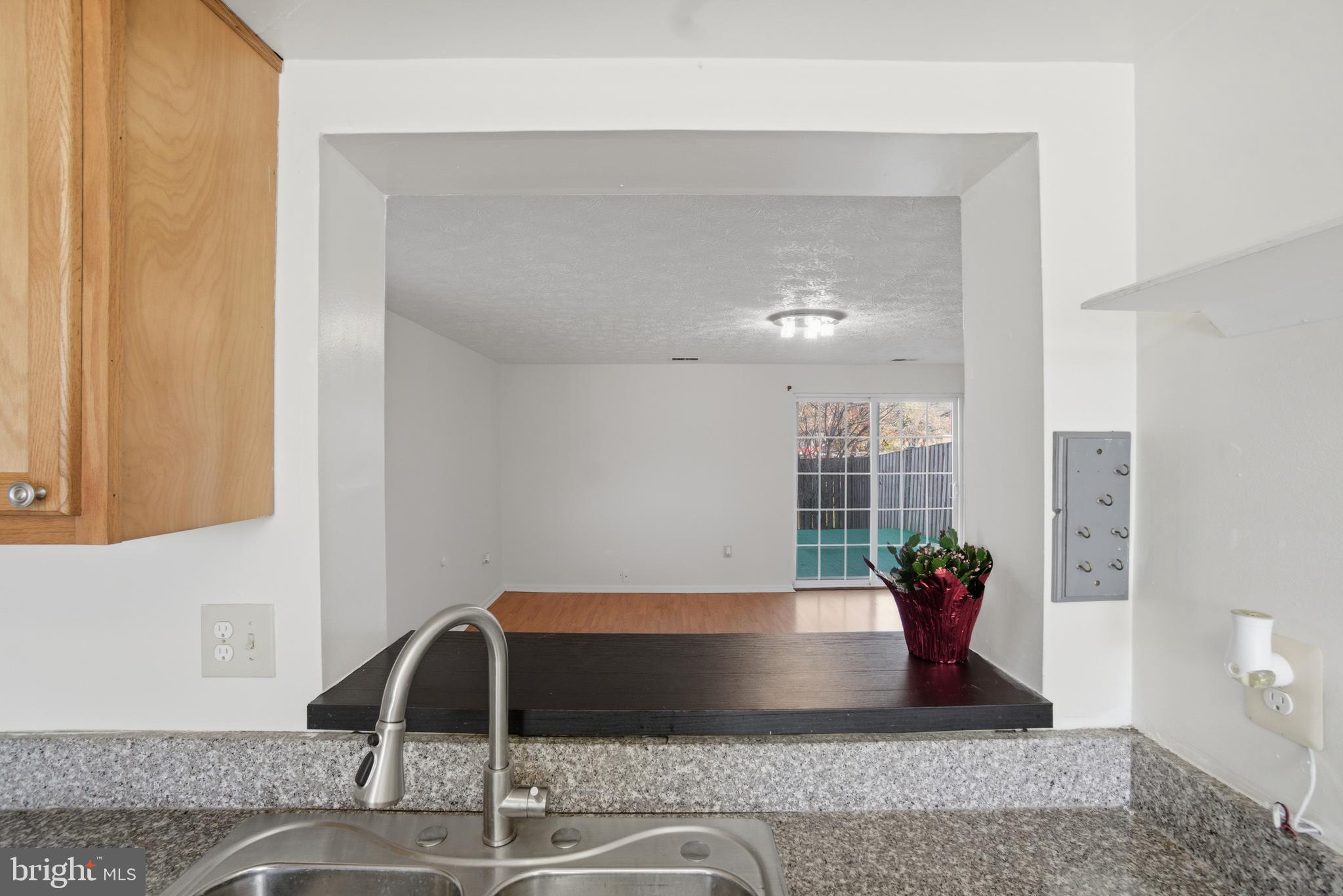 OAK POND - Residential