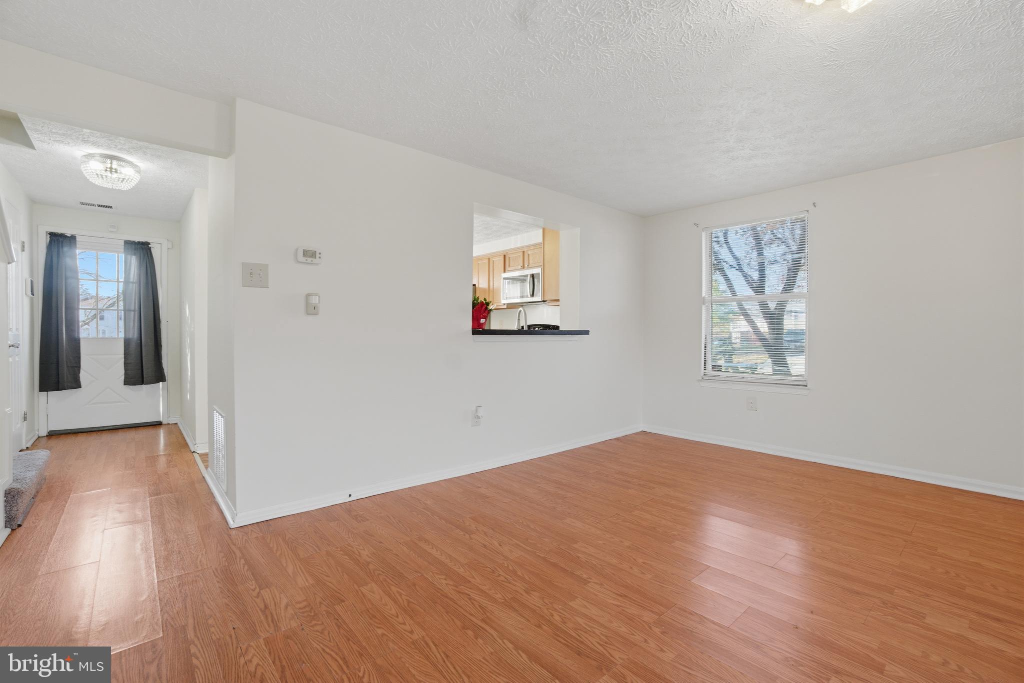 OAK POND - Residential