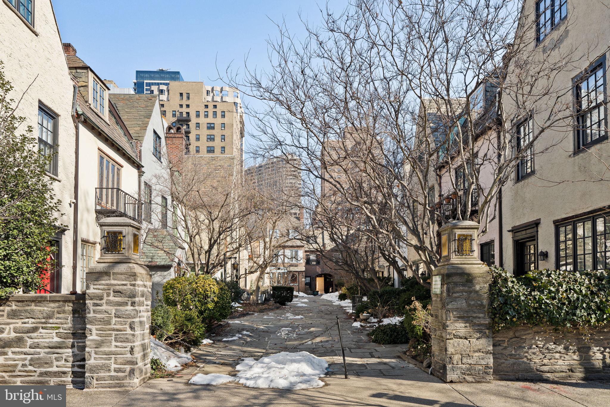 RITTENHOUSE SQUARE - Residential