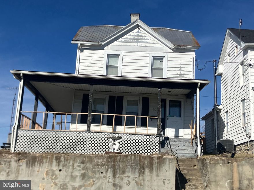 SFH in Brunswick. Sold as-is. Cash or hard money only. Buyer to pay all closing costs.