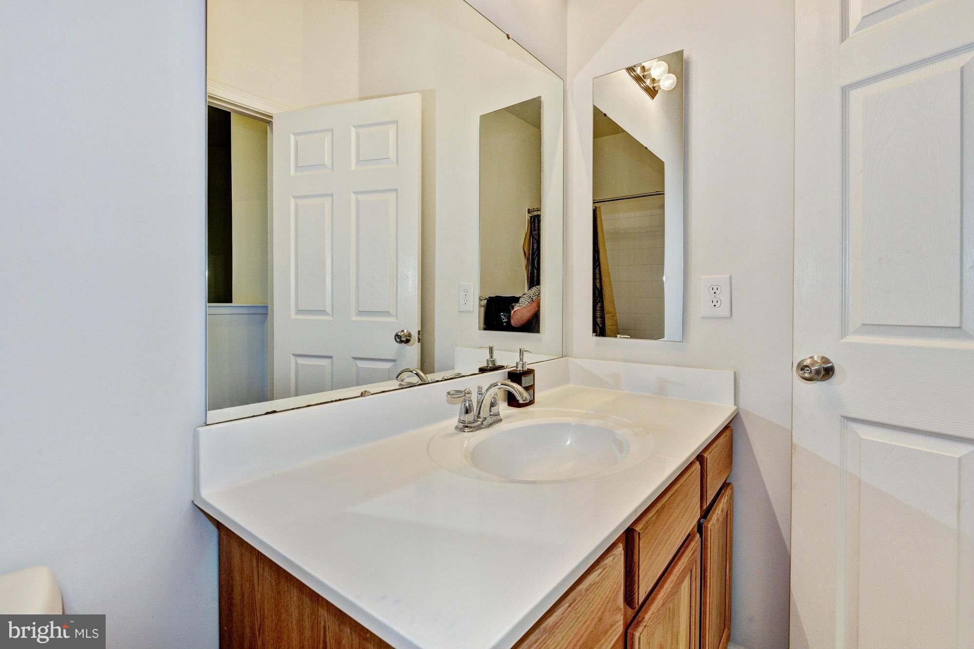 VILLAGES OF DORCHESTER - Residential Lease