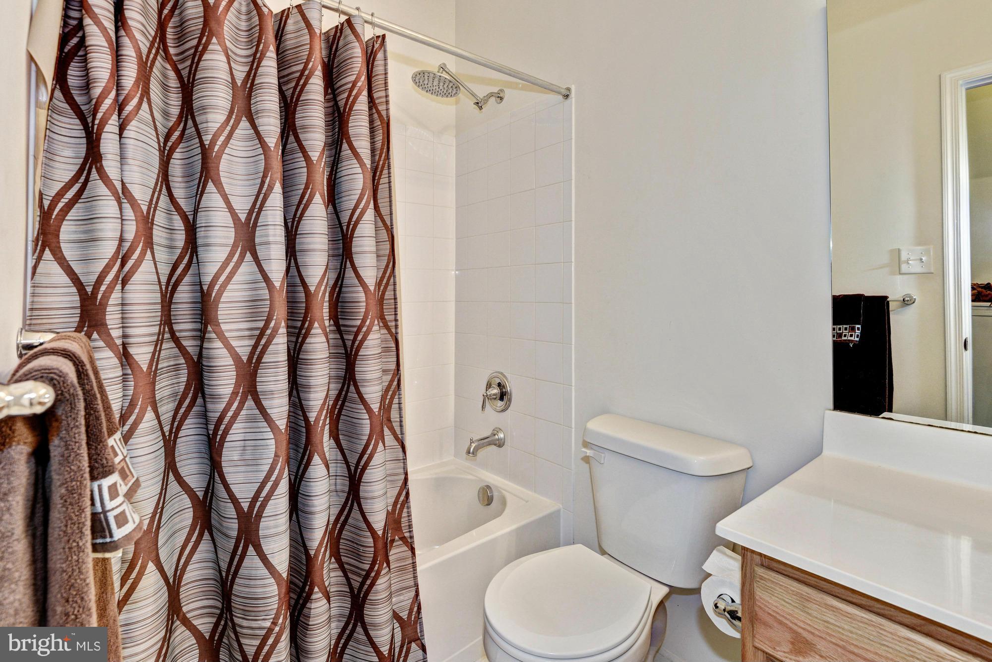 VILLAGES OF DORCHESTER - Residential Lease