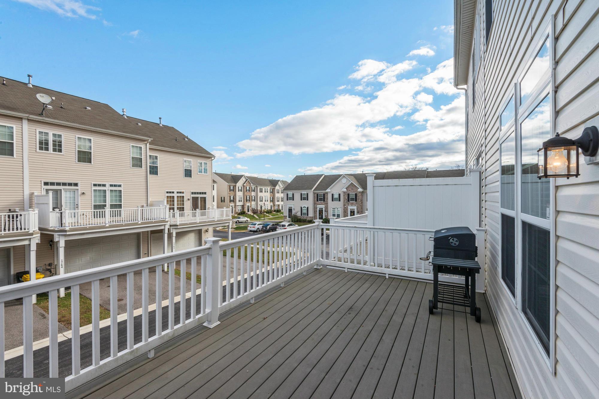 VILLAGES OF DORCHESTER - Residential Lease