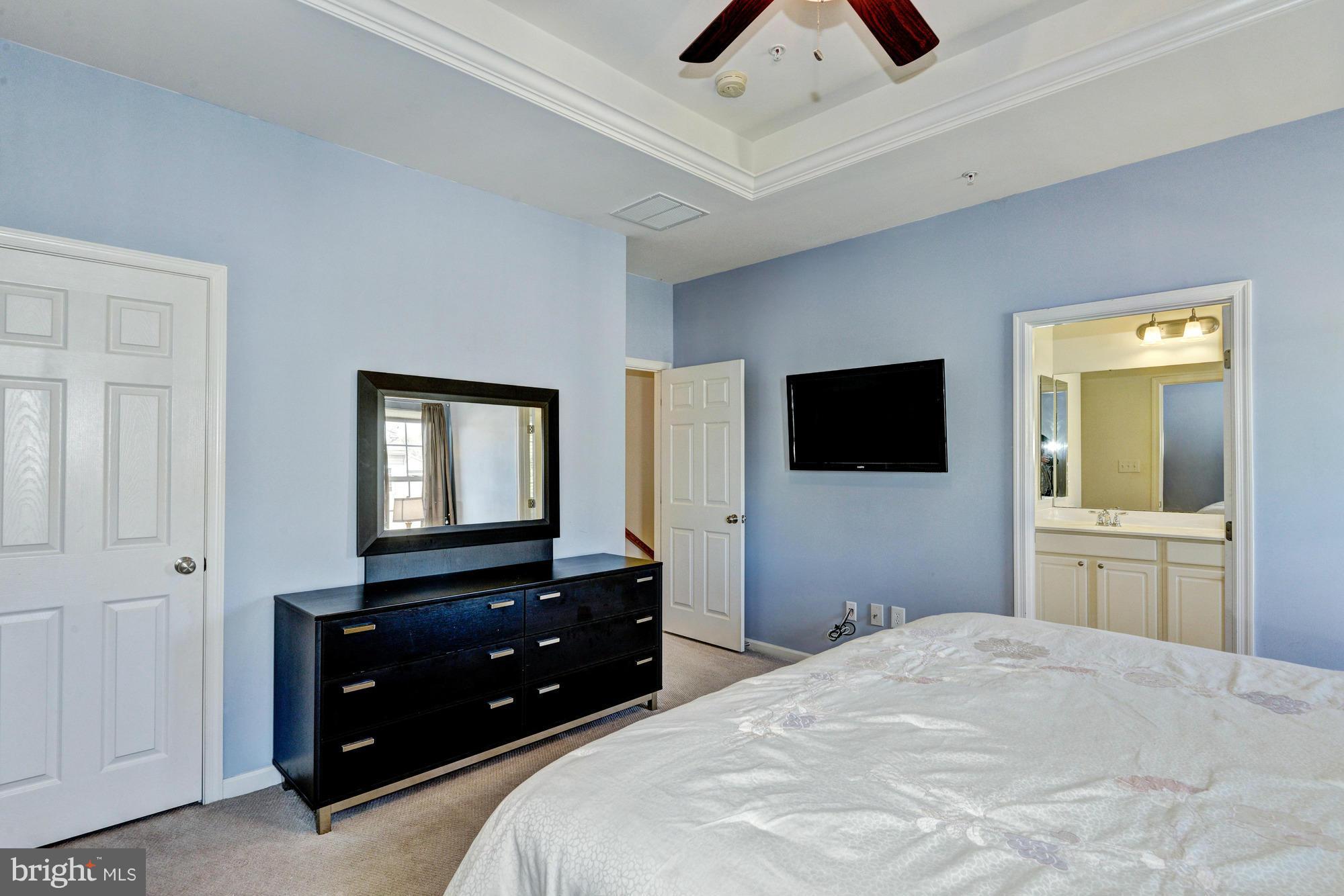 VILLAGES OF DORCHESTER - Residential Lease