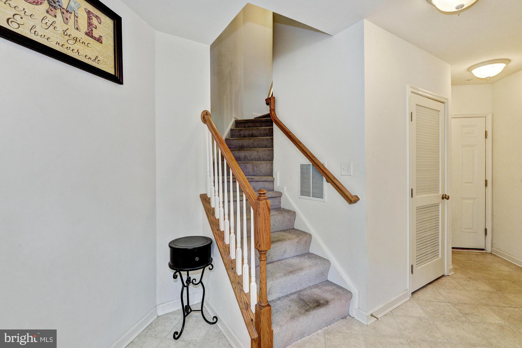 VILLAGES OF DORCHESTER - Residential Lease