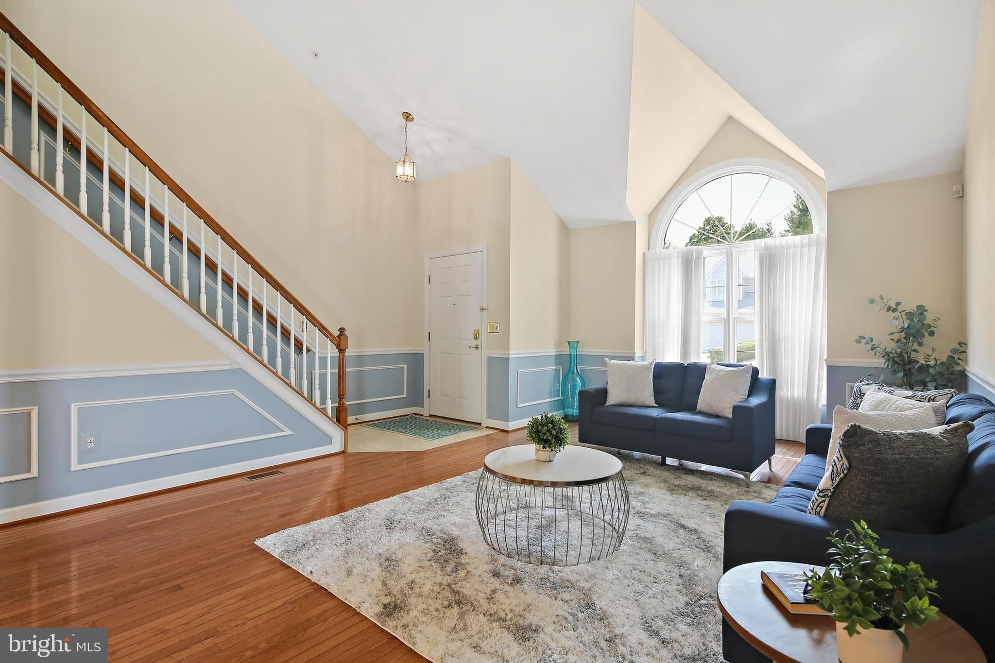 1715 PINE FOREST COURT