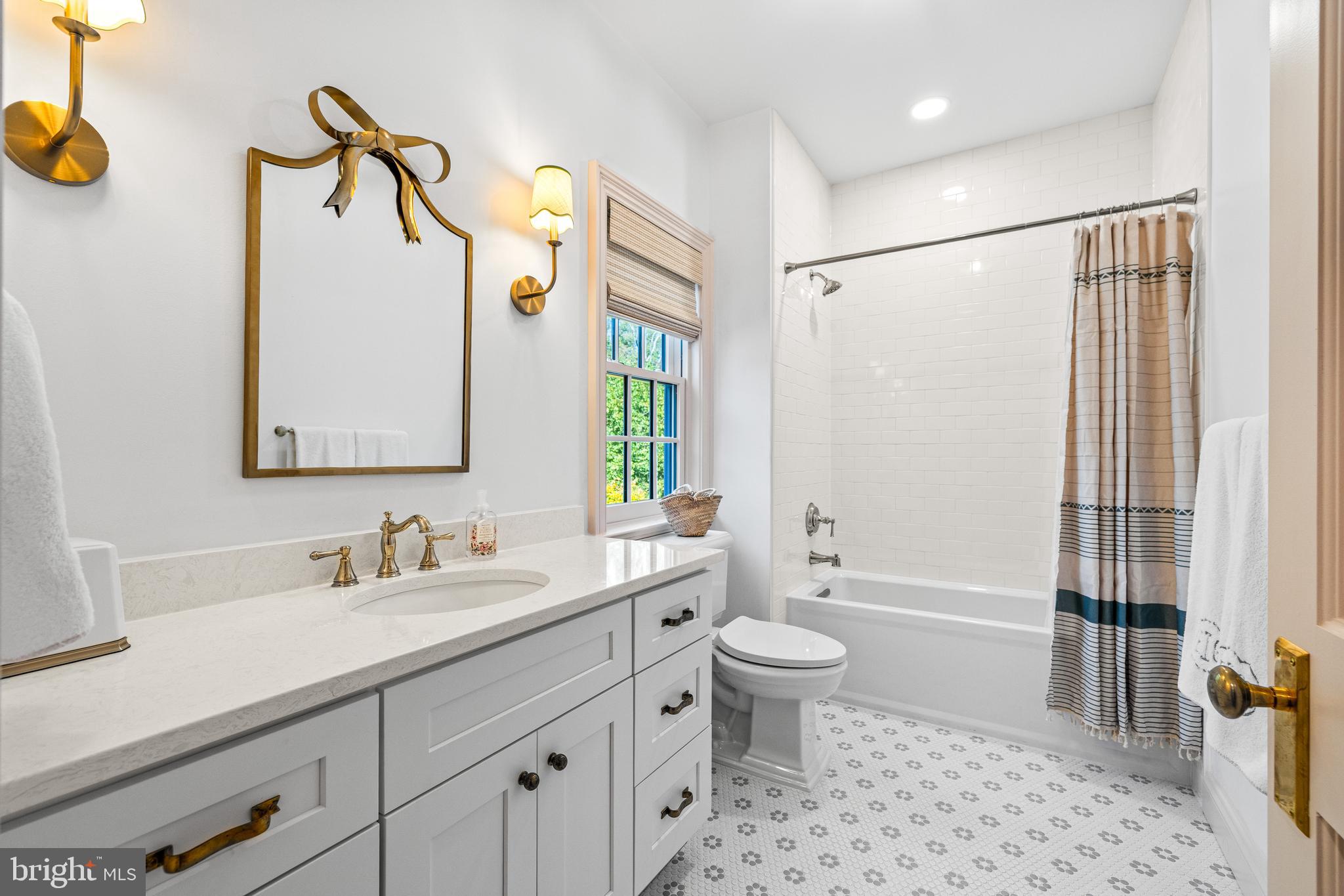 CASTANEA - Residential