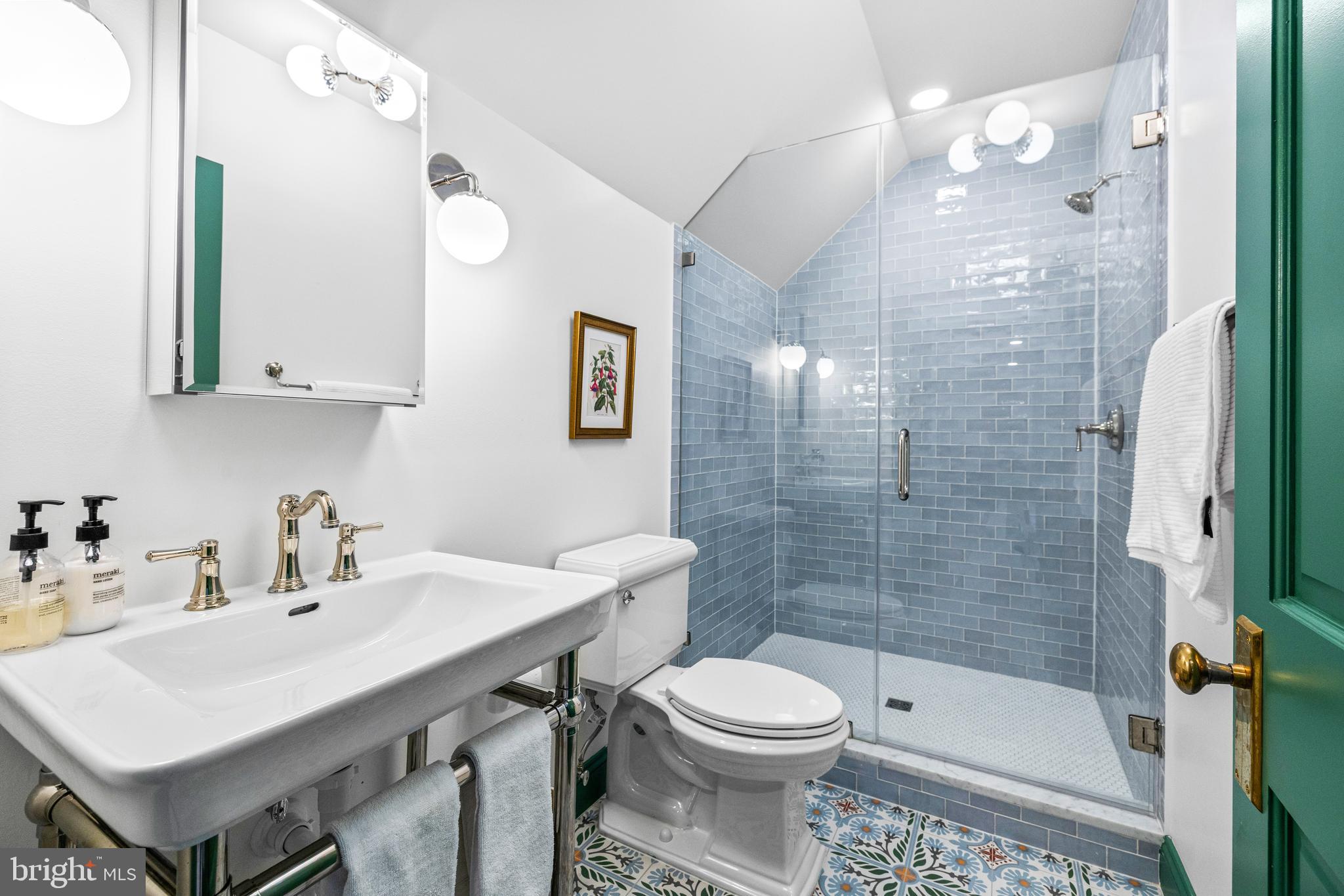 CASTANEA - Residential