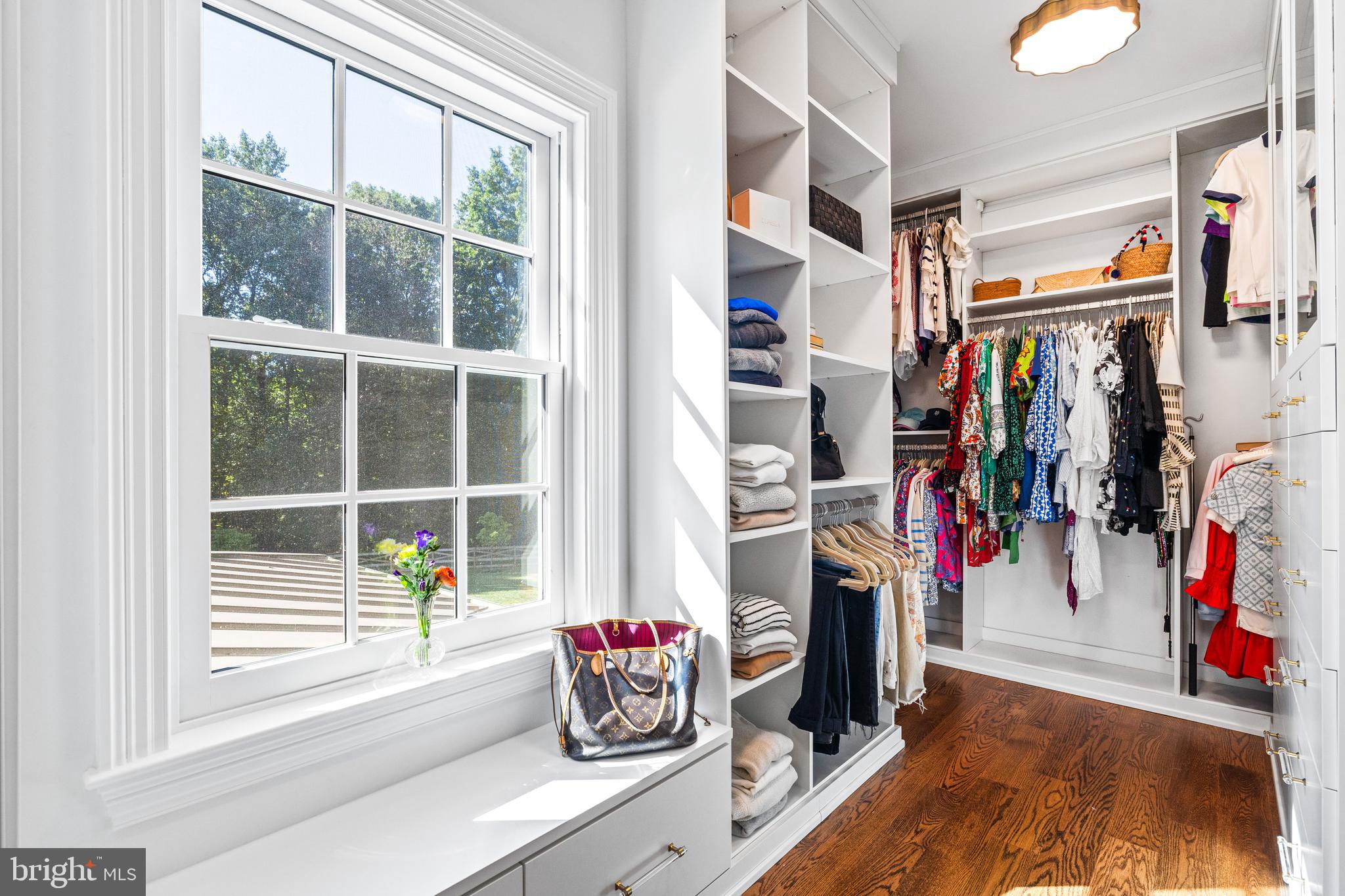 CASTANEA - Residential