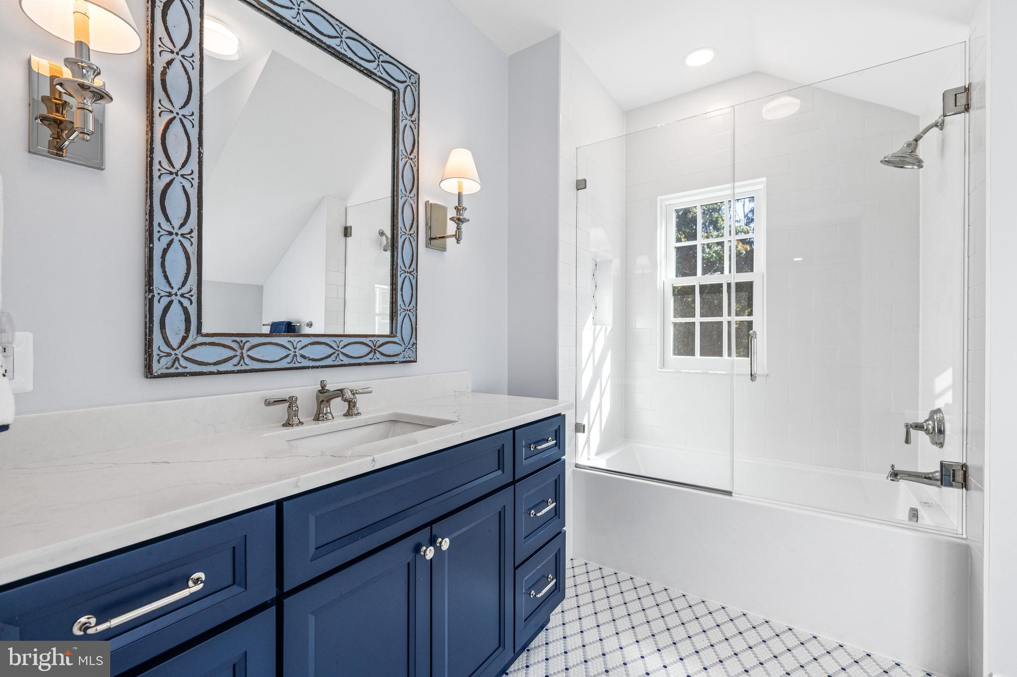 CASTANEA - Residential