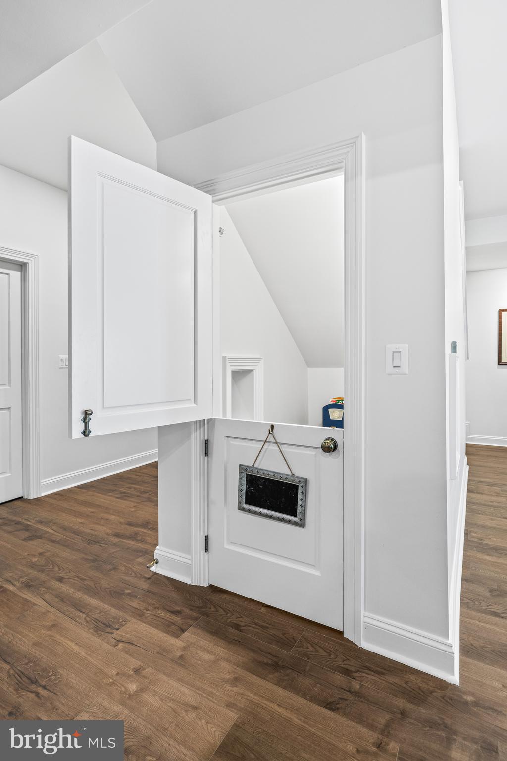 CASTANEA - Residential