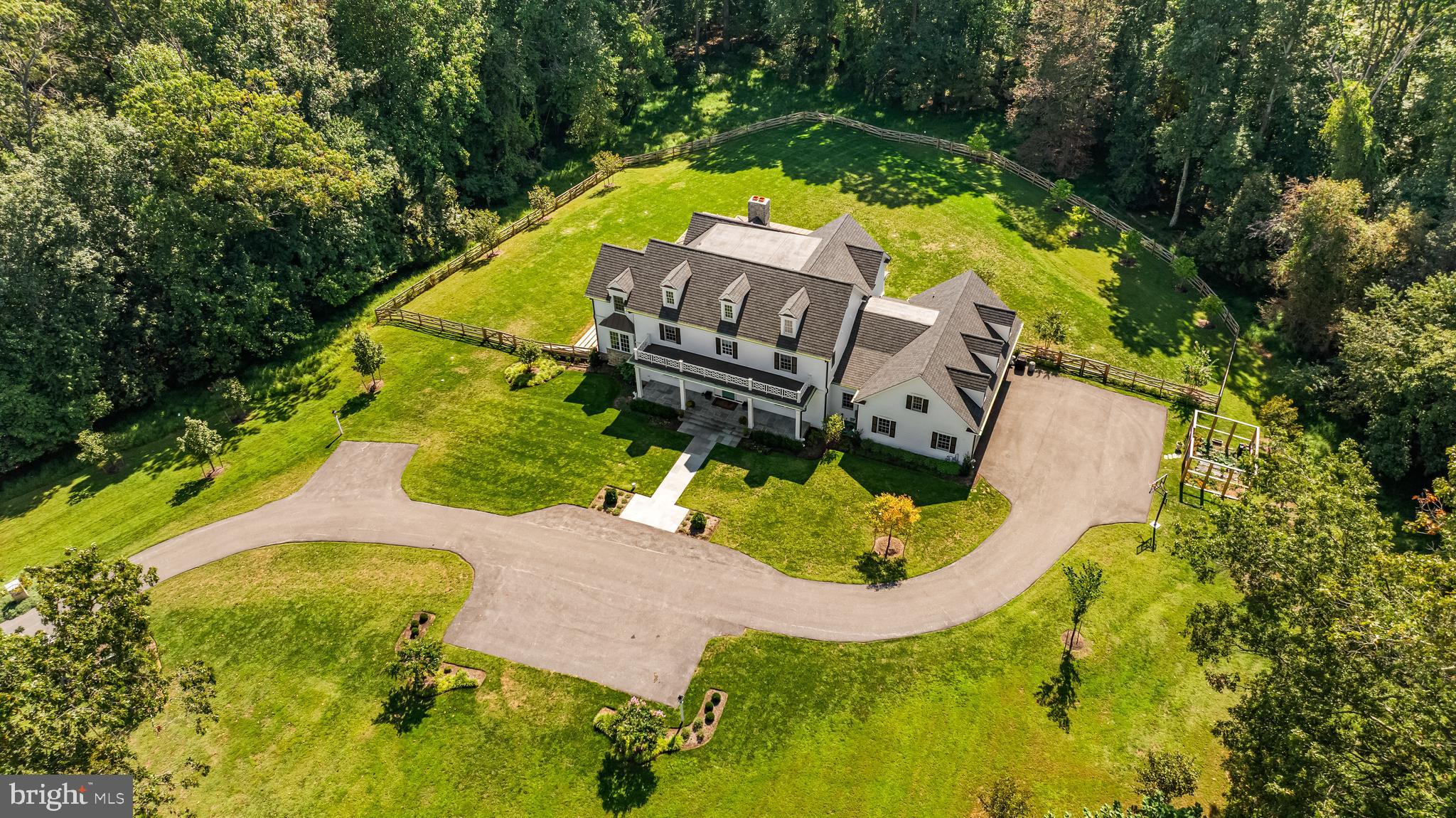 CASTANEA - Residential