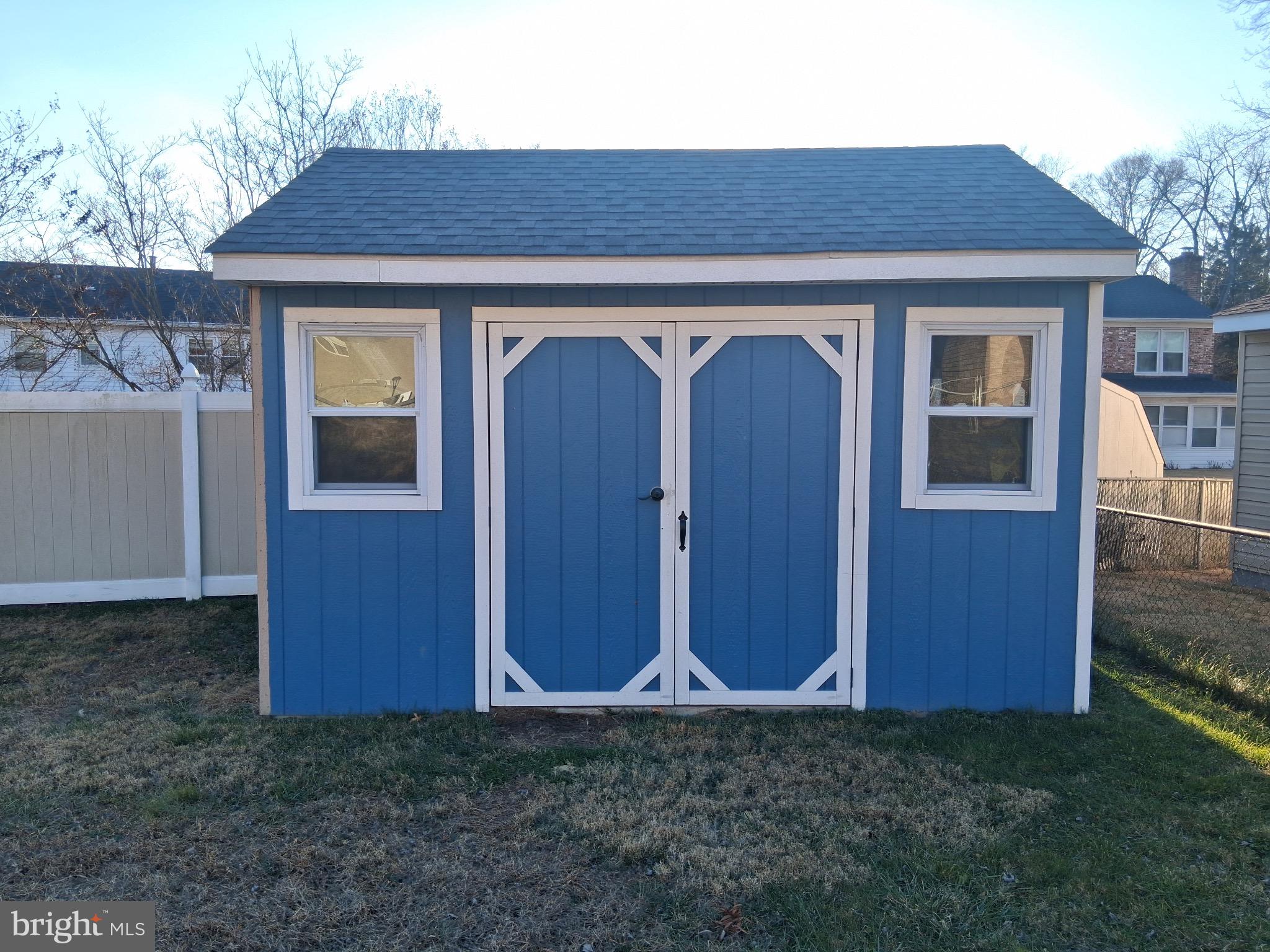 11207 PARKMONT DRIVE