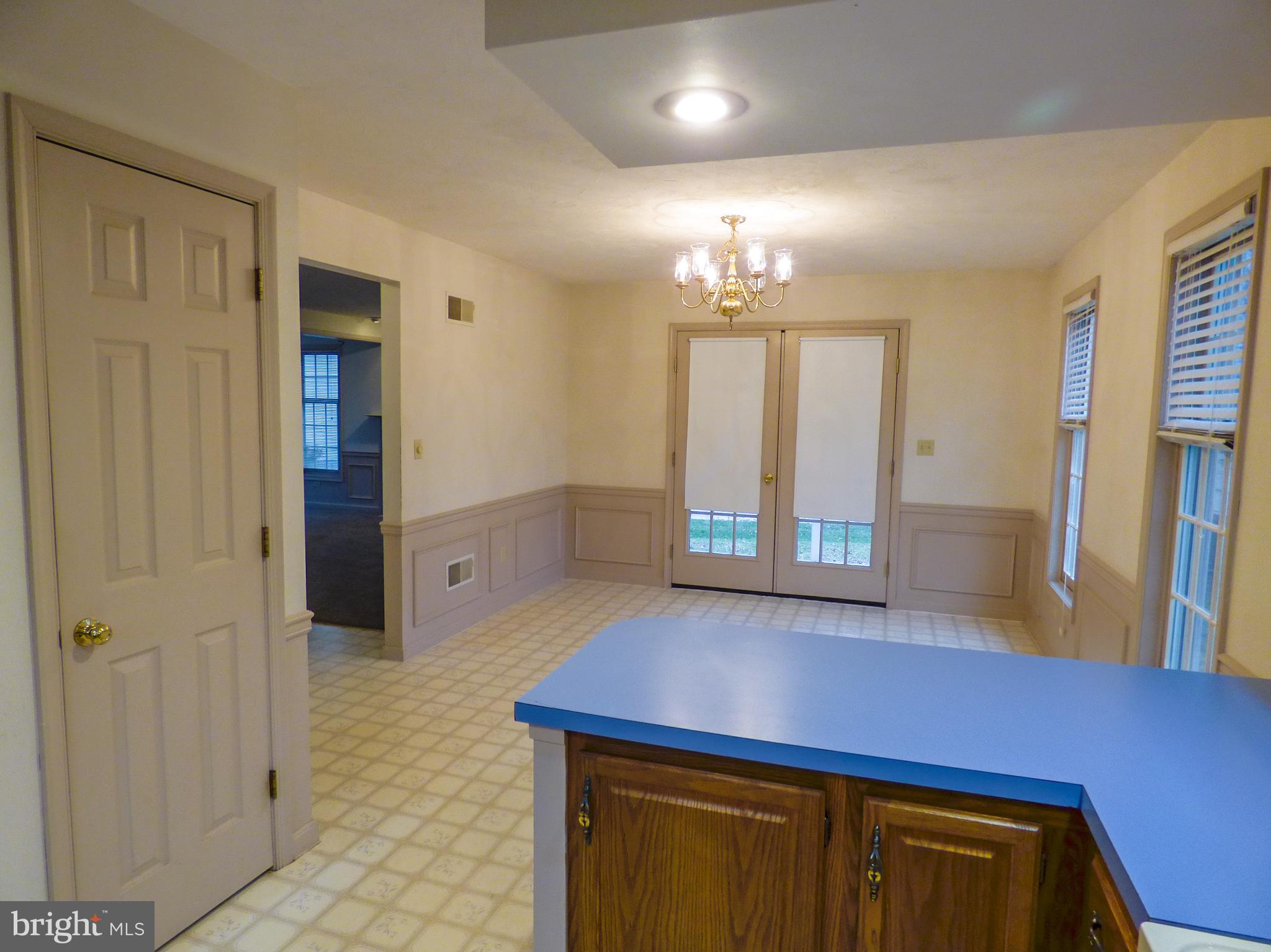 CYPRESS MANOR - Residential