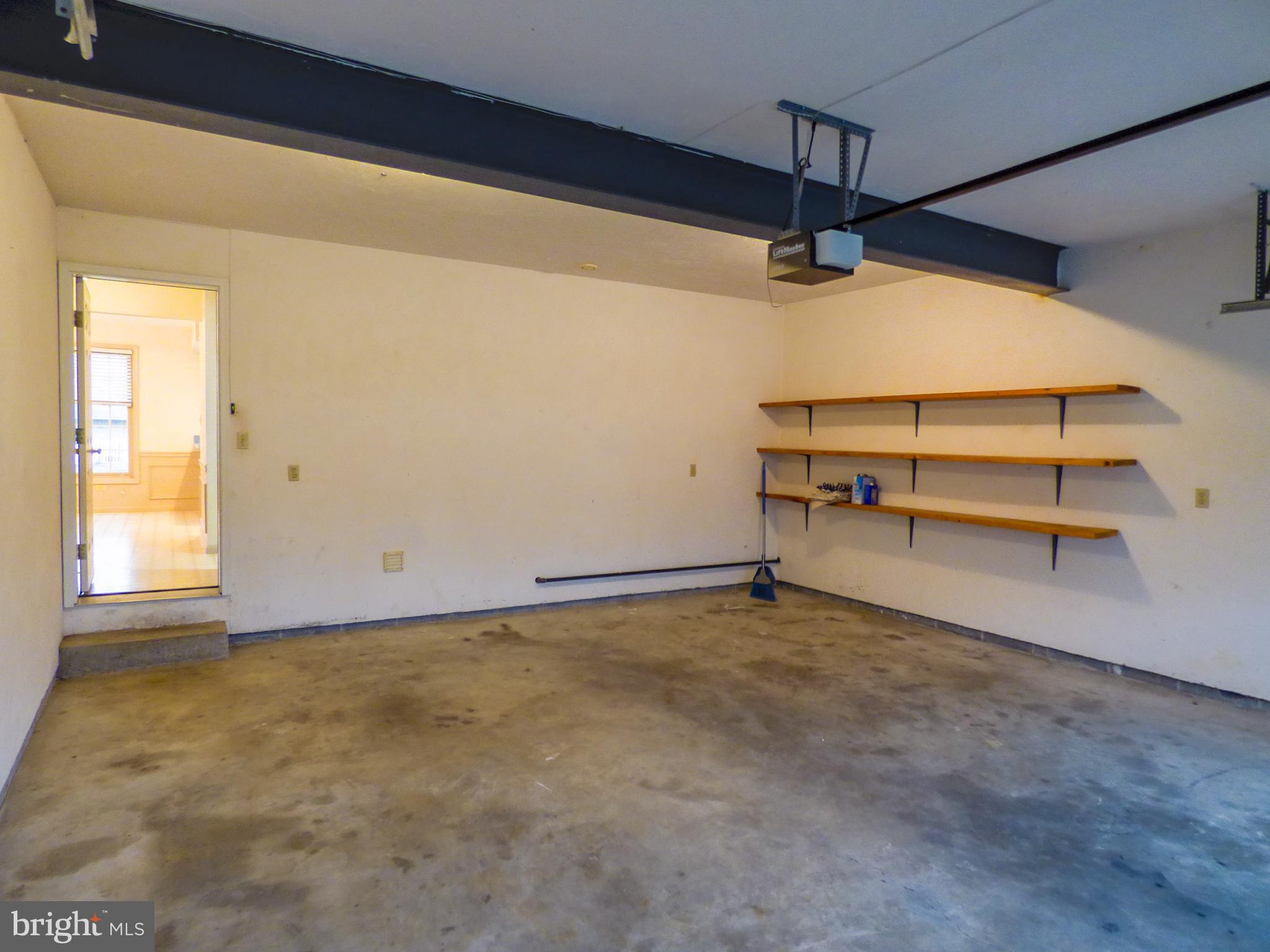 CYPRESS MANOR - Residential