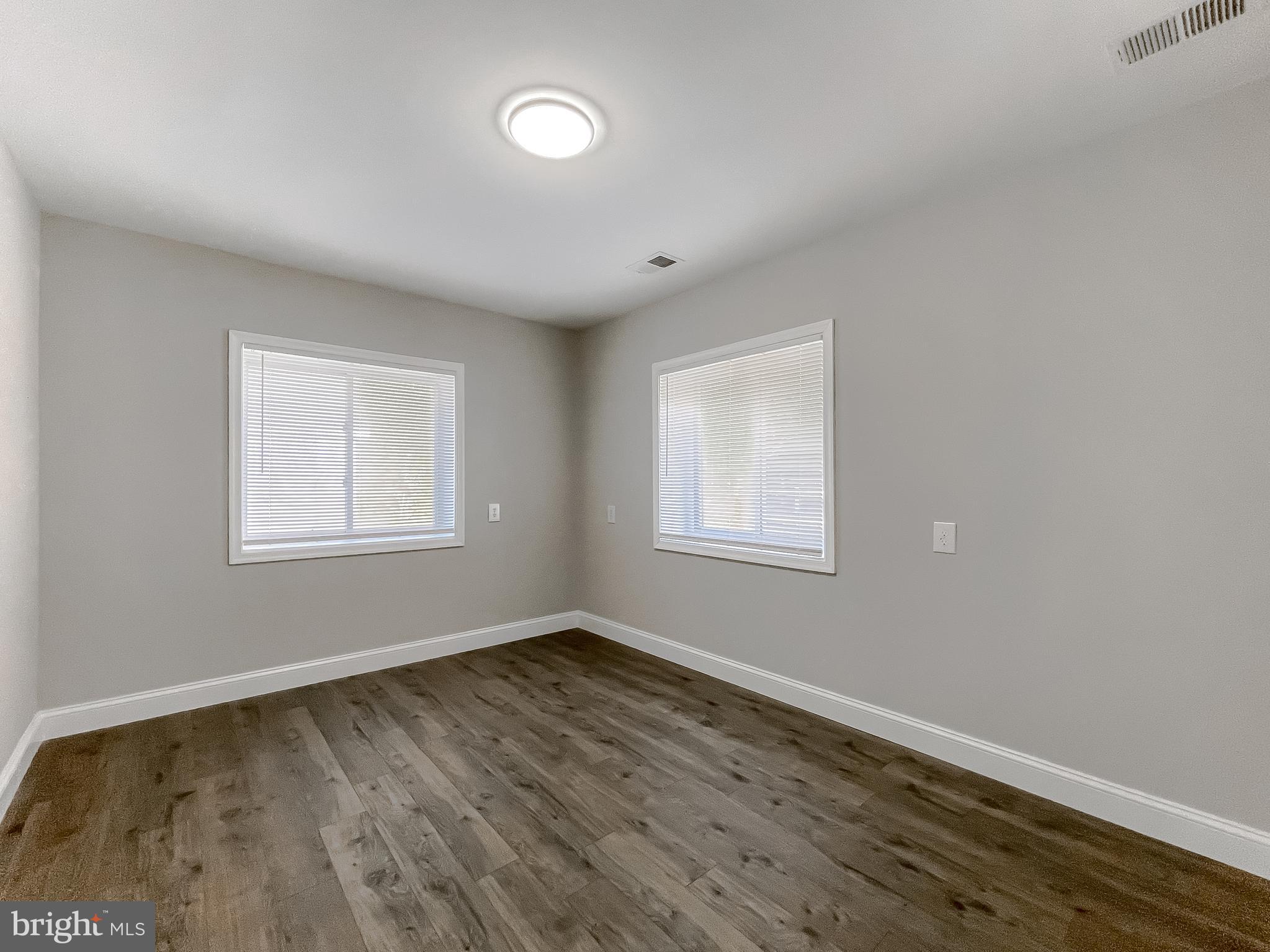 COVE POINT - Residential