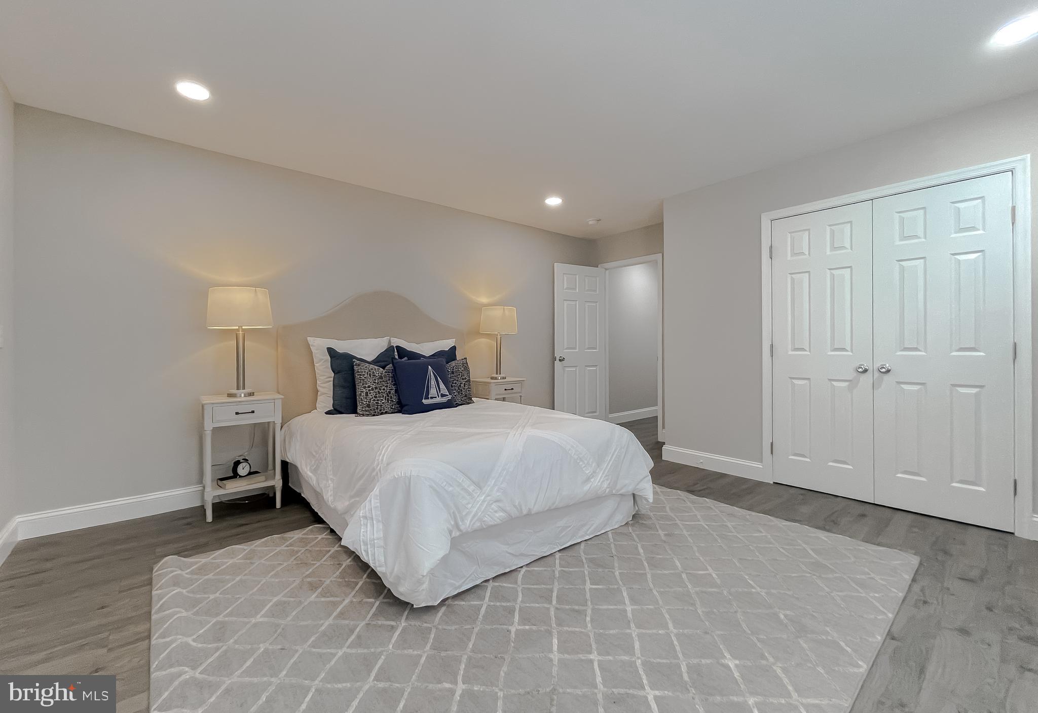 COVE POINT - Residential