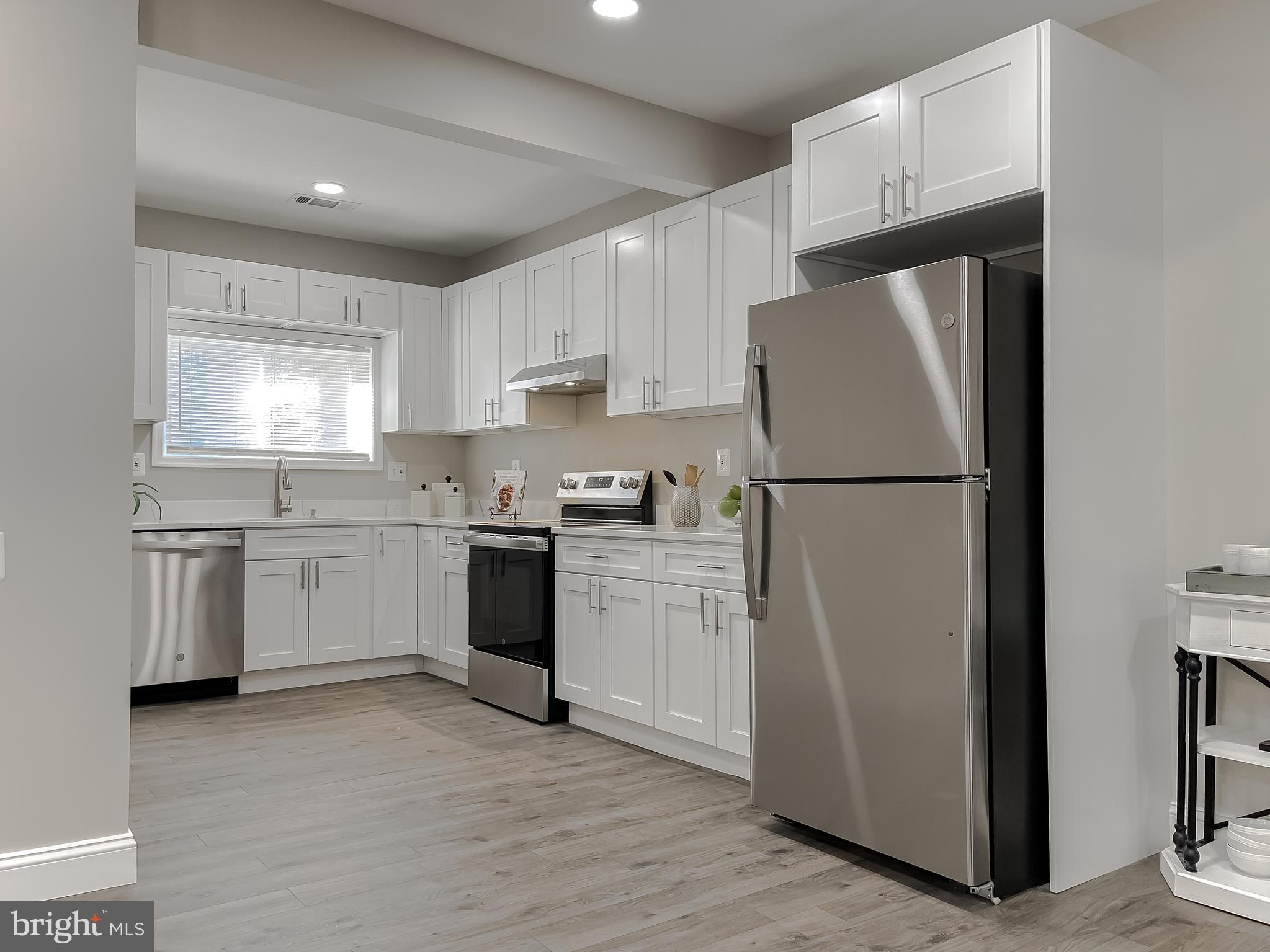 COVE POINT - Residential