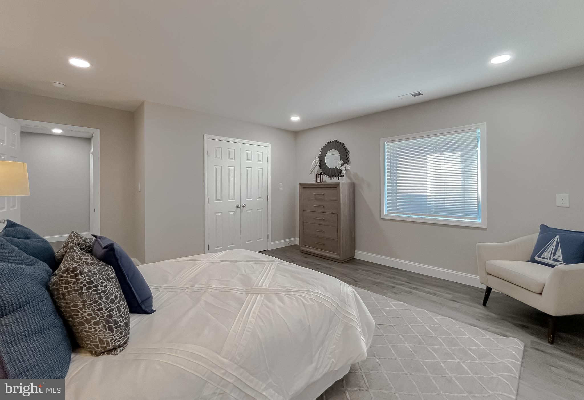 COVE POINT - Residential