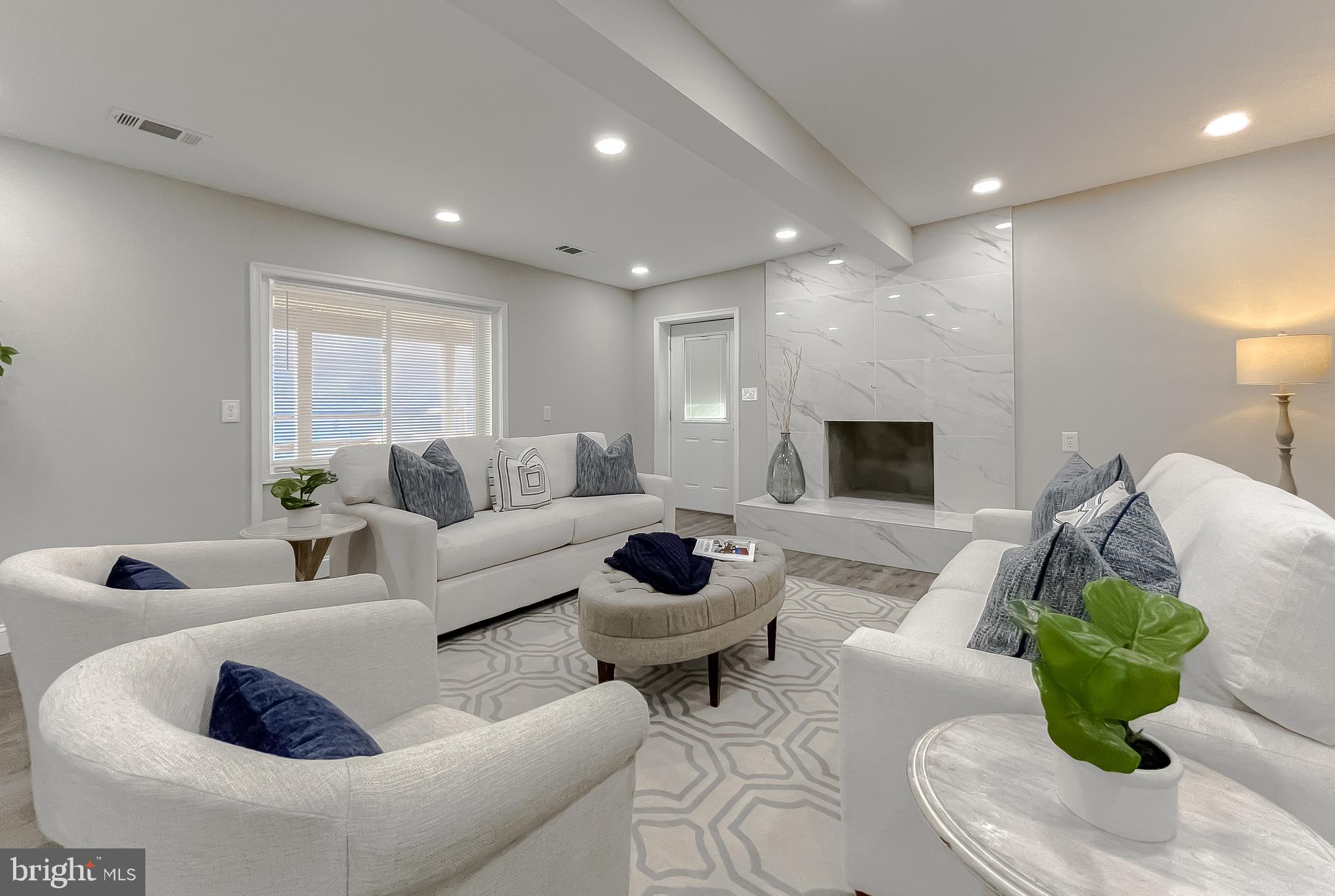 COVE POINT - Residential