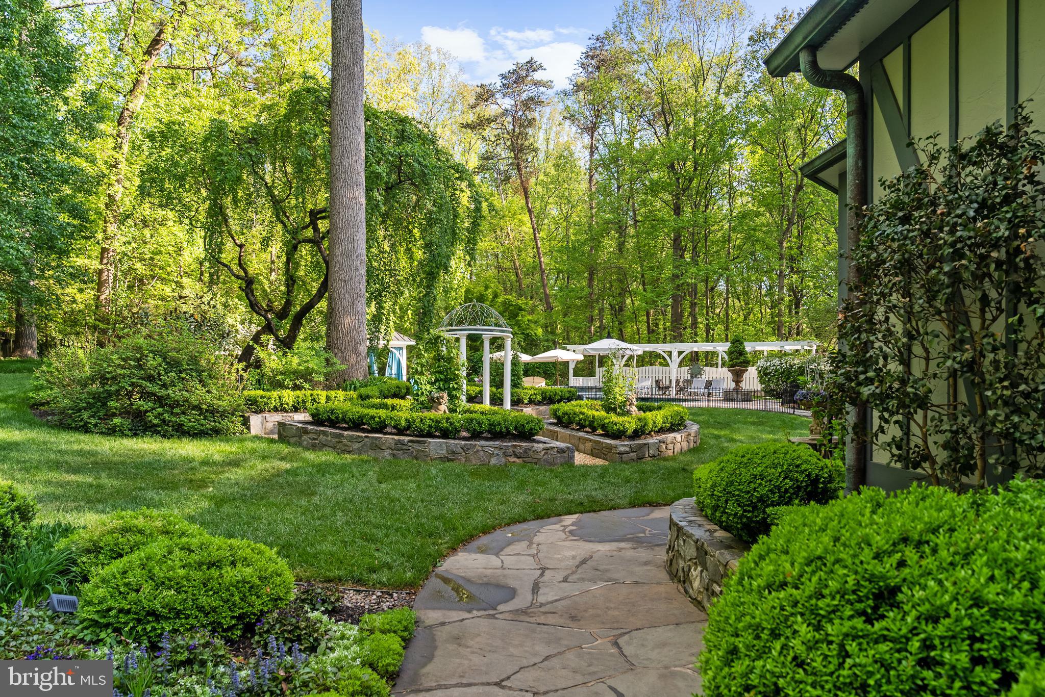 CEDAR RUN - Residential