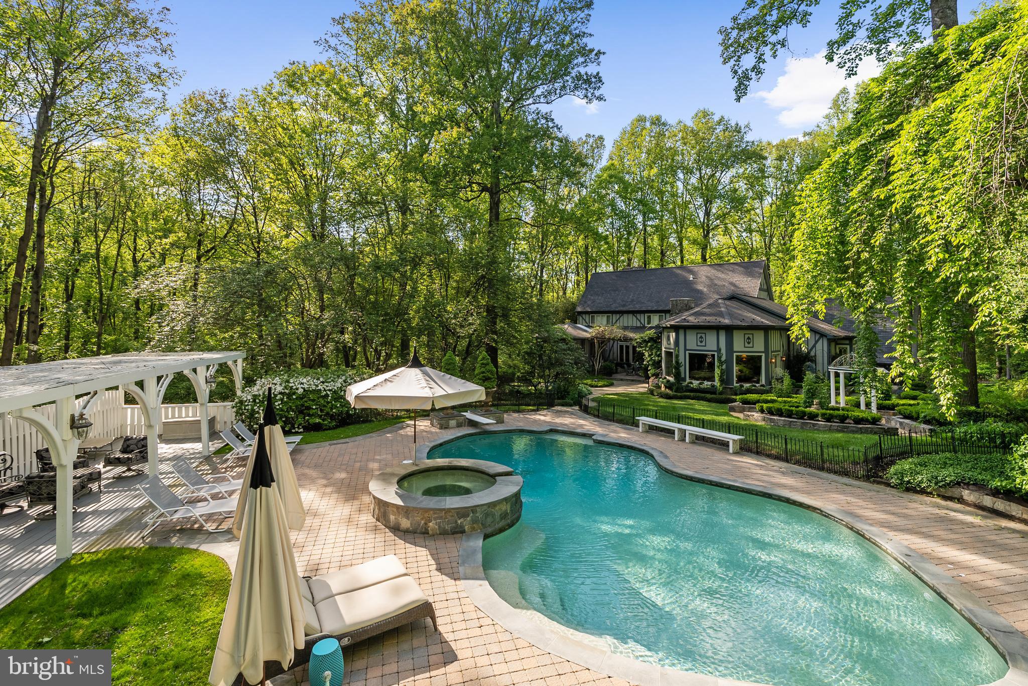 CEDAR RUN - Residential