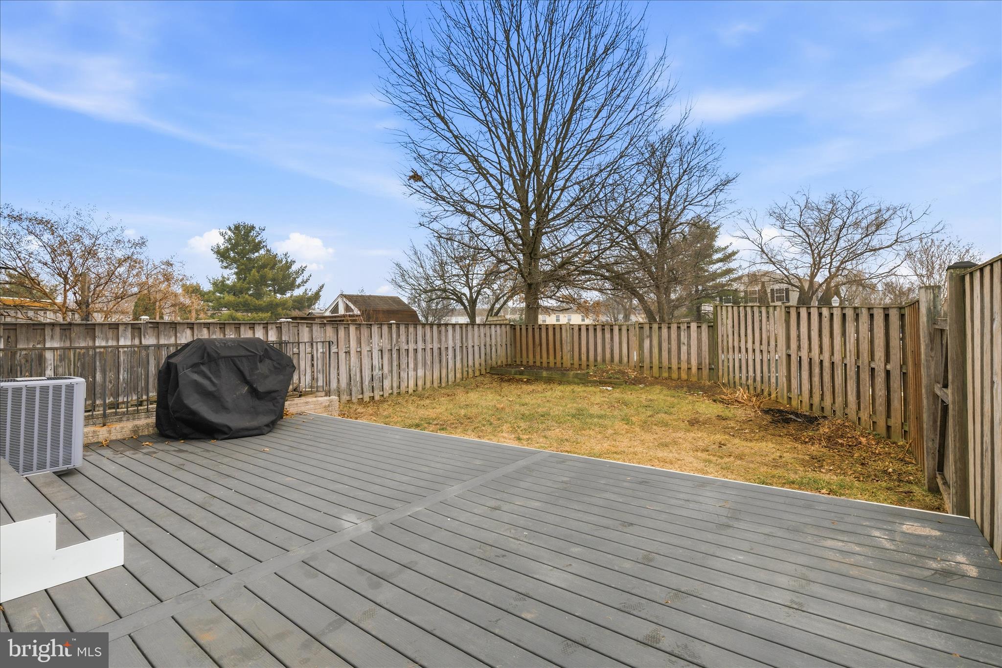 HILLCREST KNOLLS - Residential